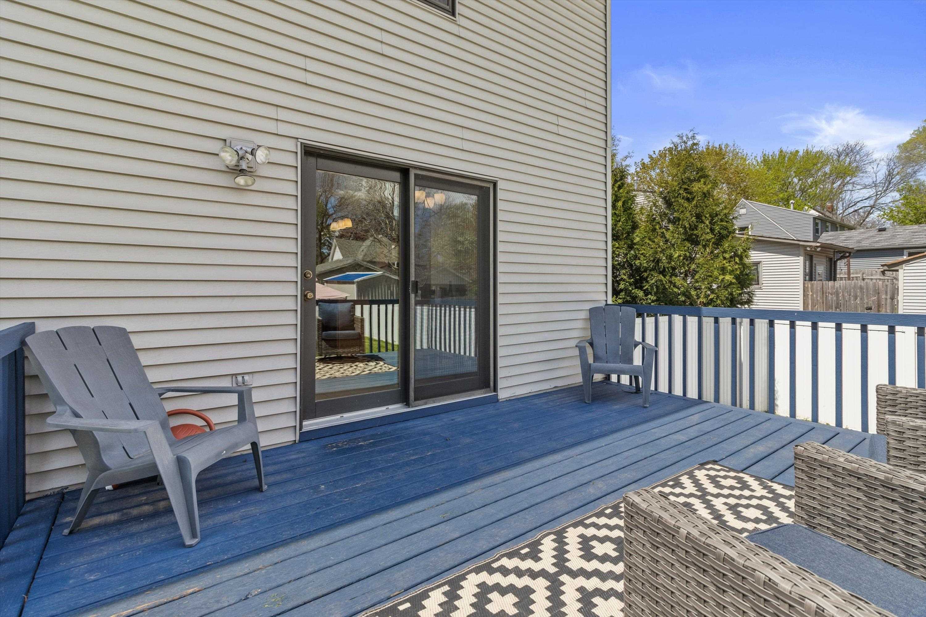 121 Merton Avenue