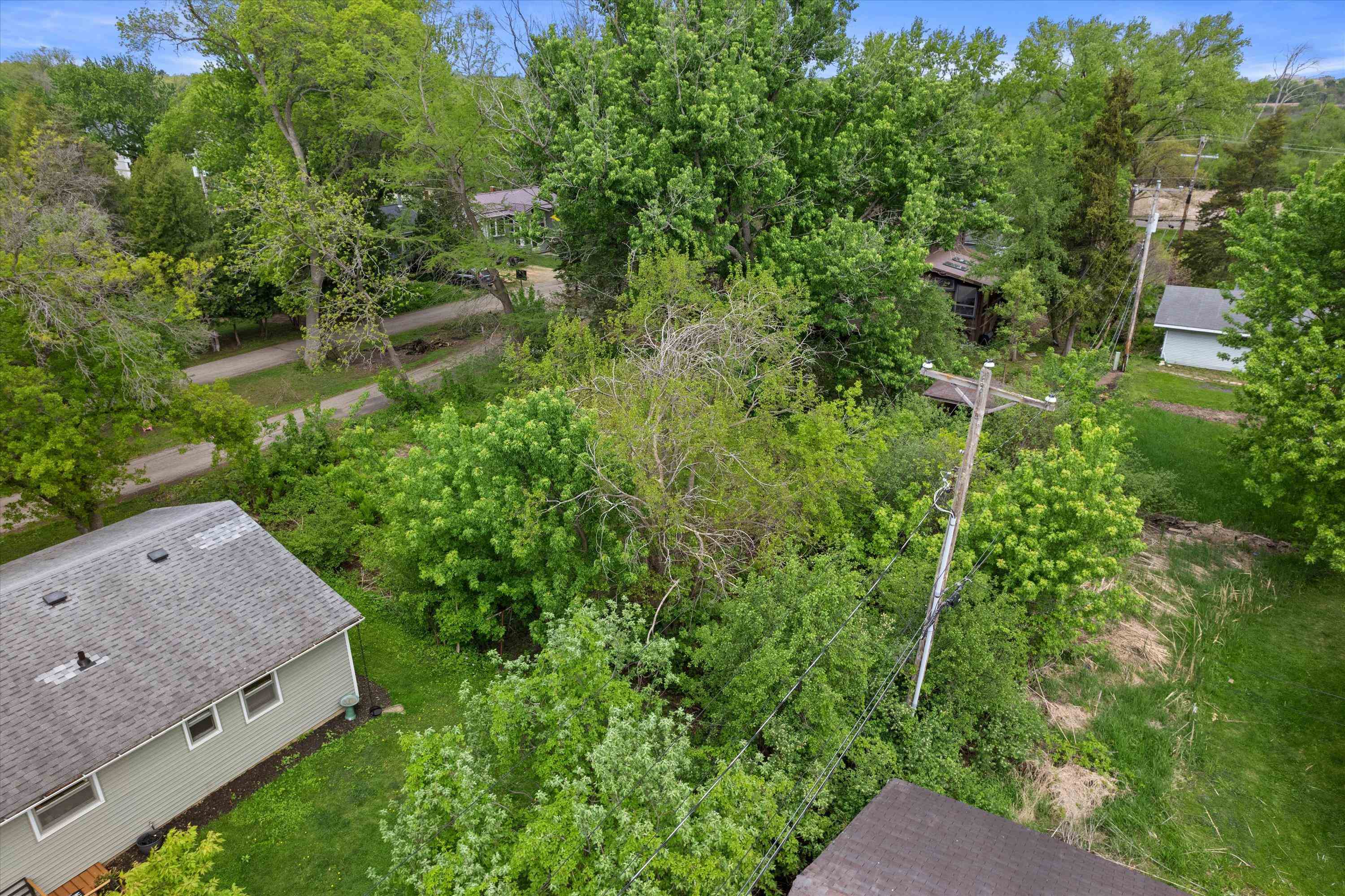 2025 Irwin Place