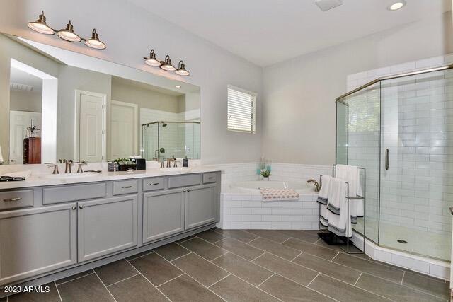 5448 E WINDSTONE Trail