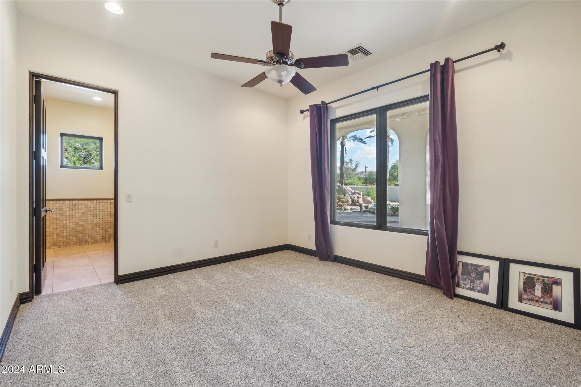 10512 E CHOLLA Street