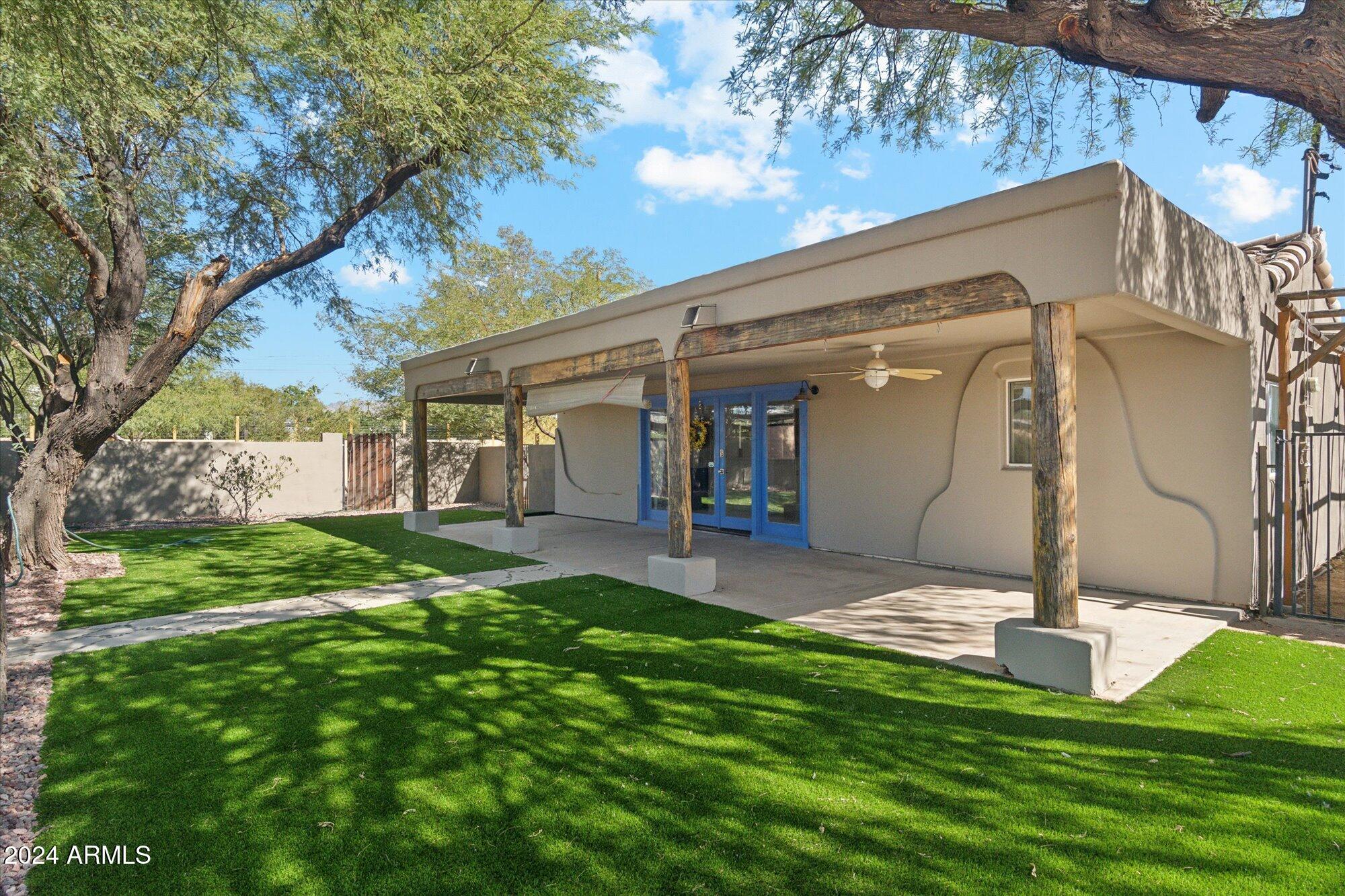 10512 E CHOLLA Street