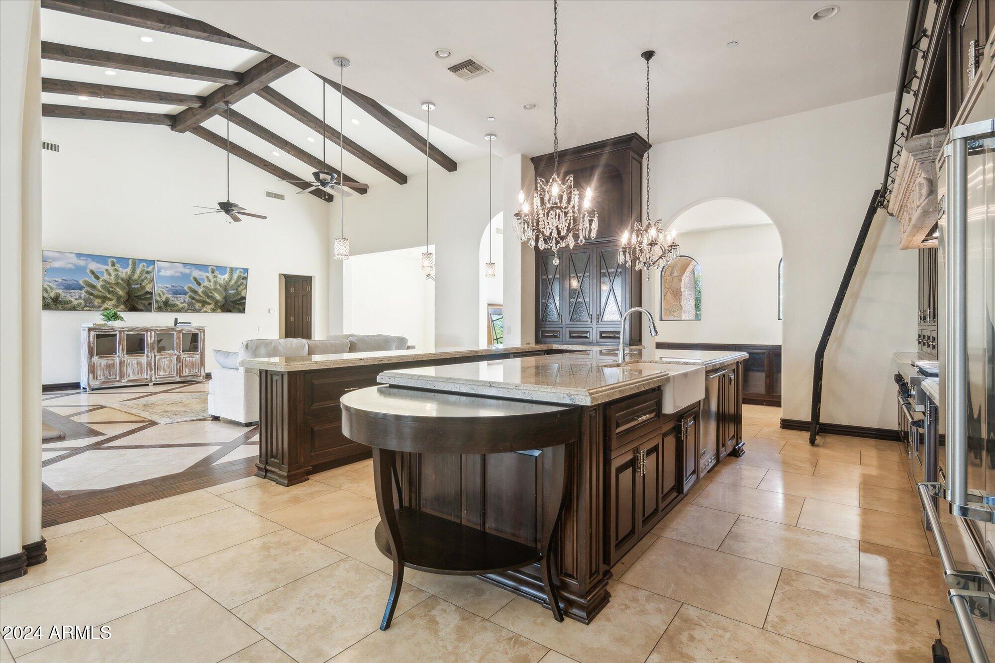 10512 E CHOLLA Street