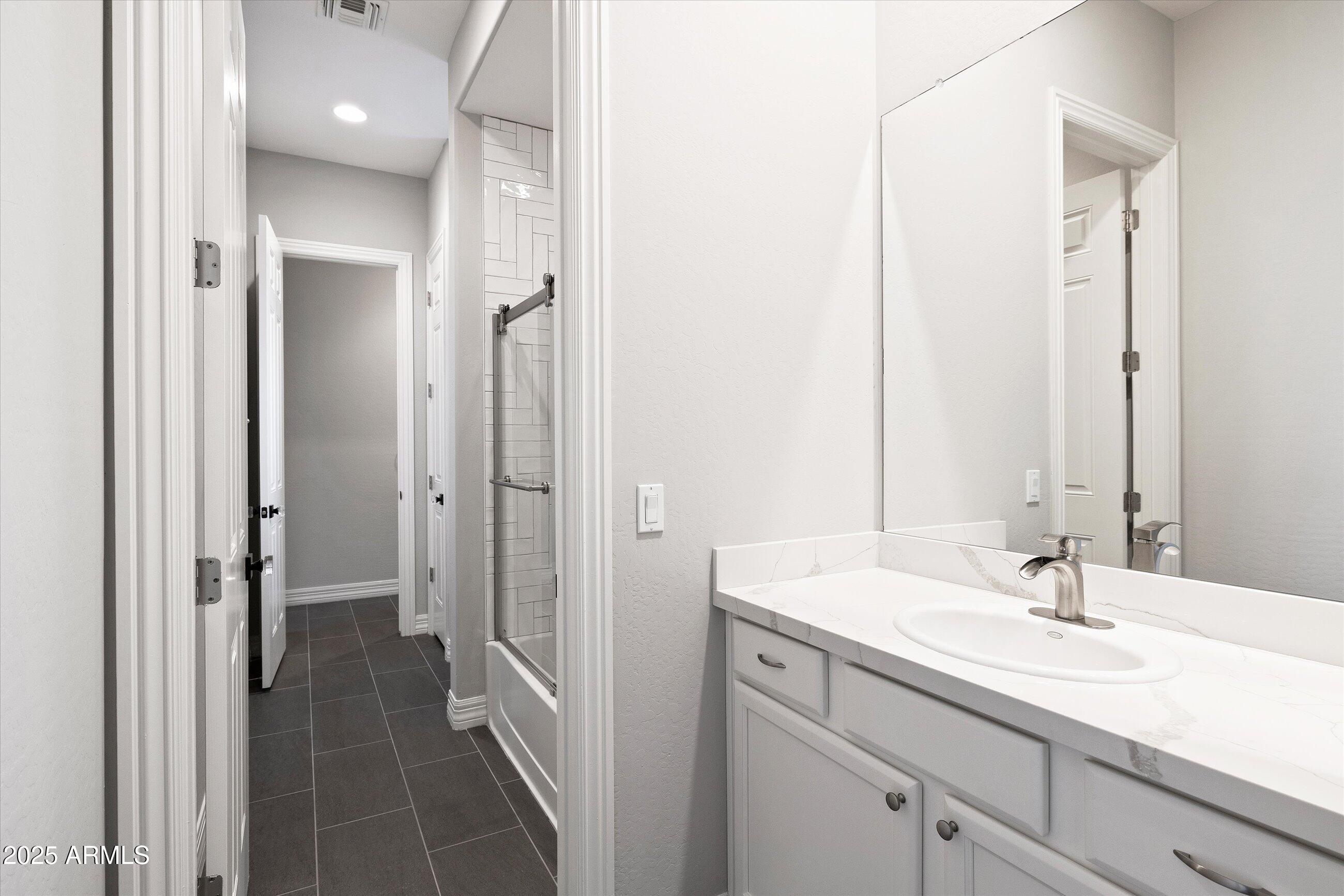 5448 E WINDSTONE Trail