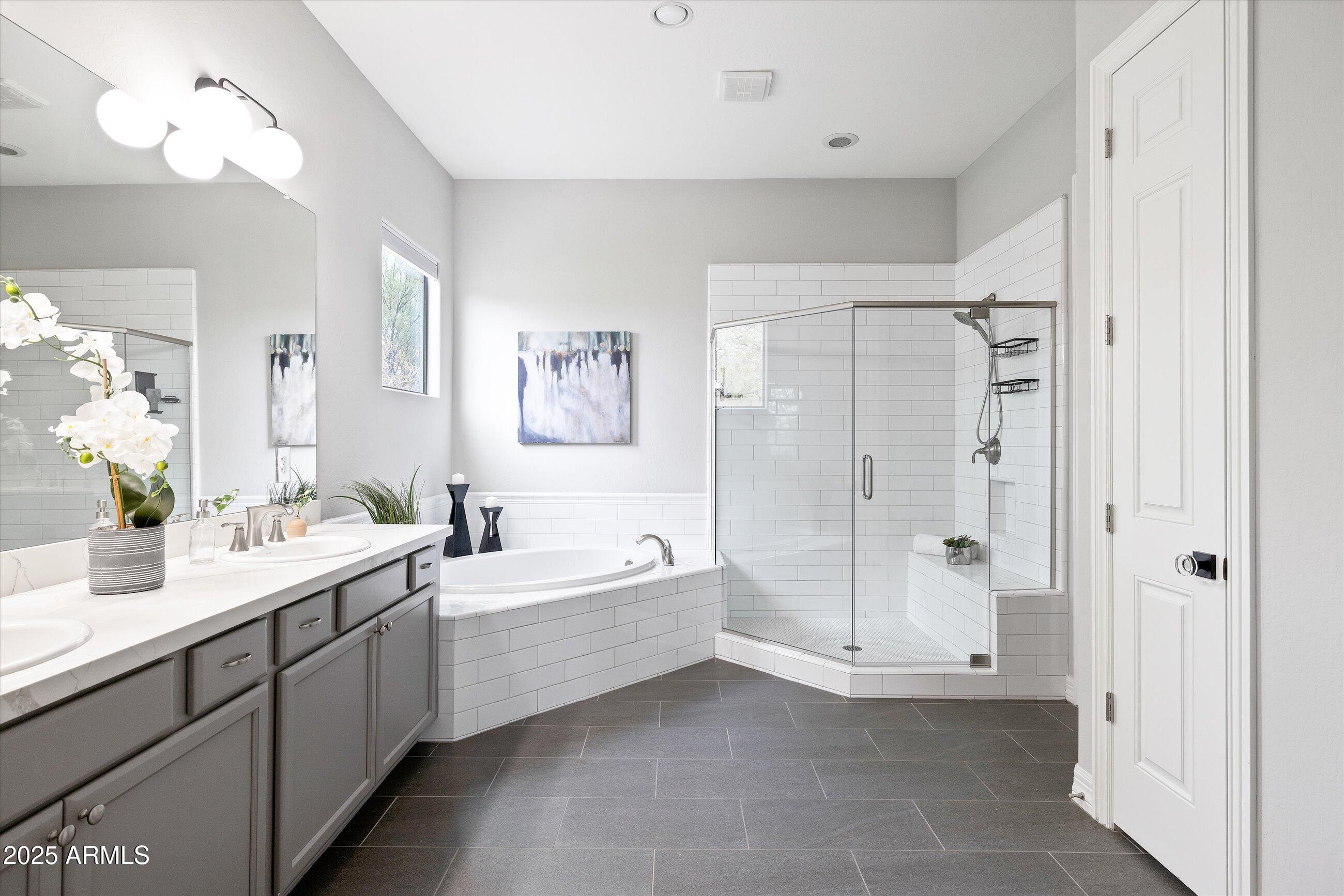 5448 E WINDSTONE Trail