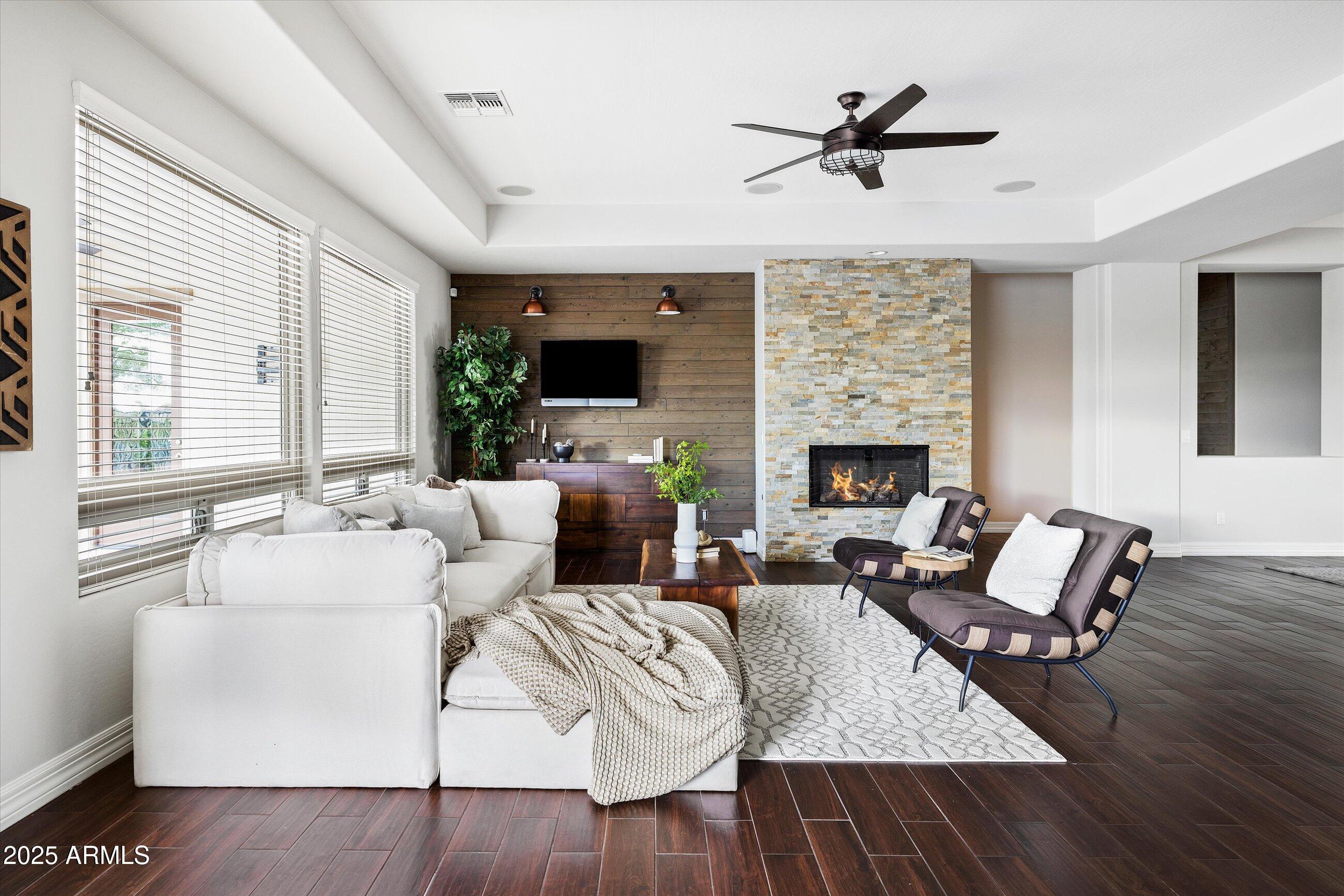 5448 E WINDSTONE Trail