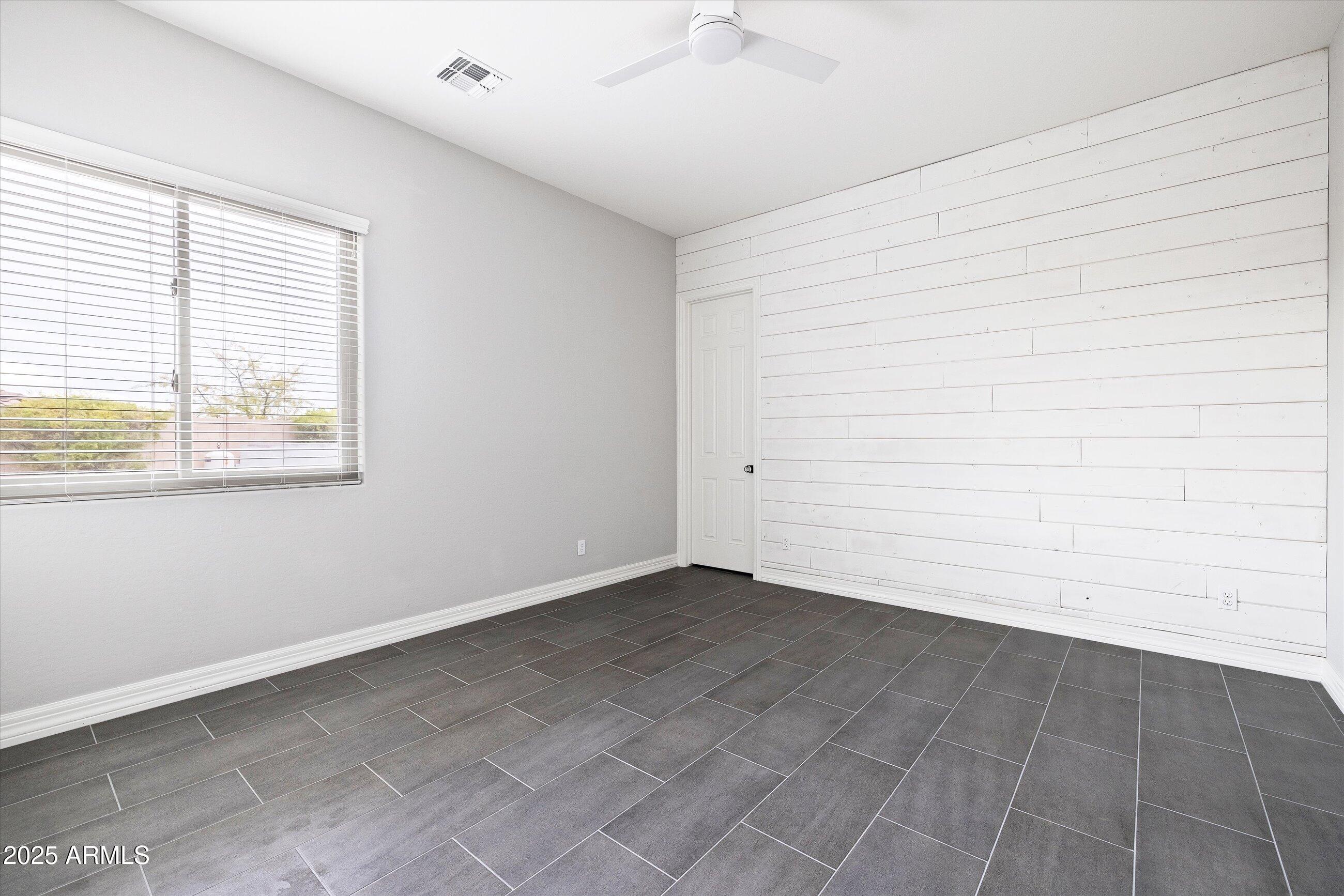 5448 E WINDSTONE Trail