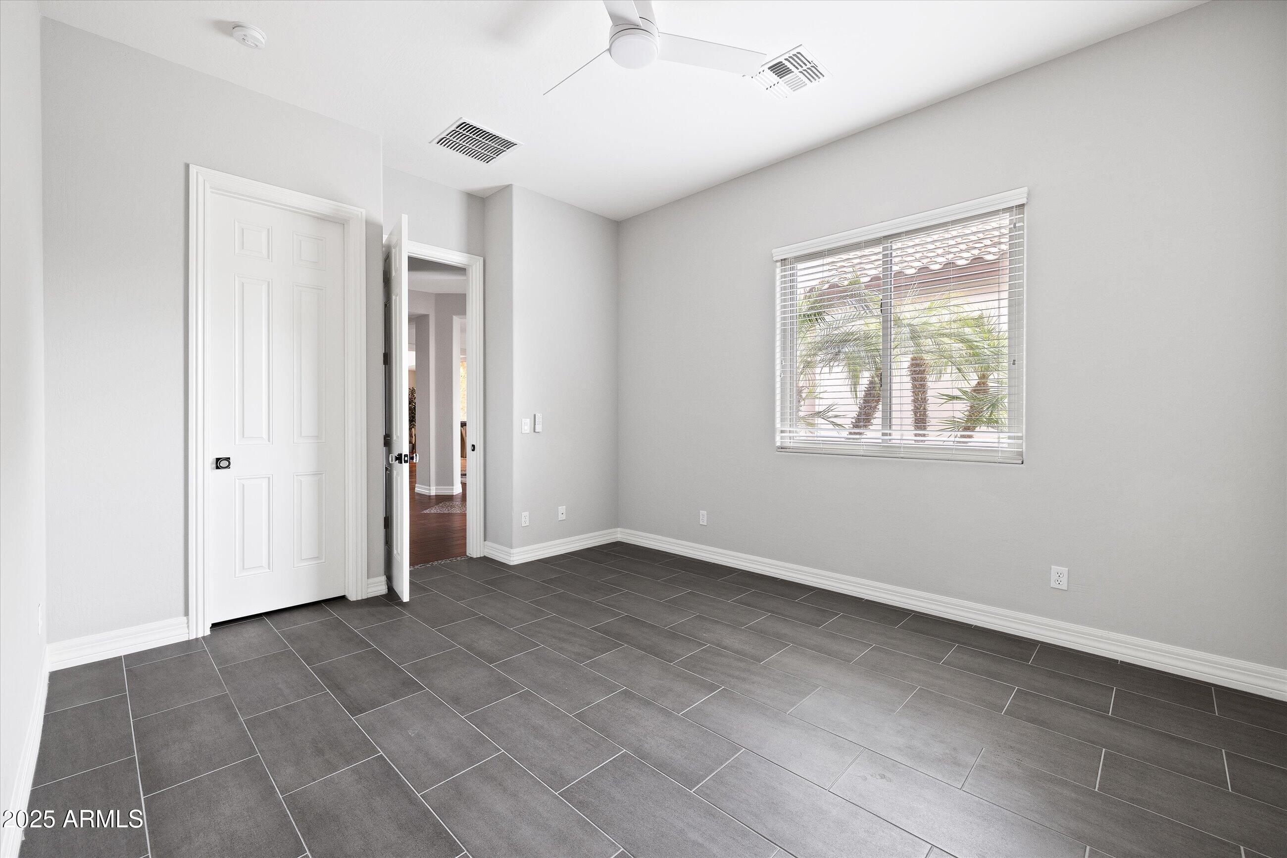 5448 E WINDSTONE Trail