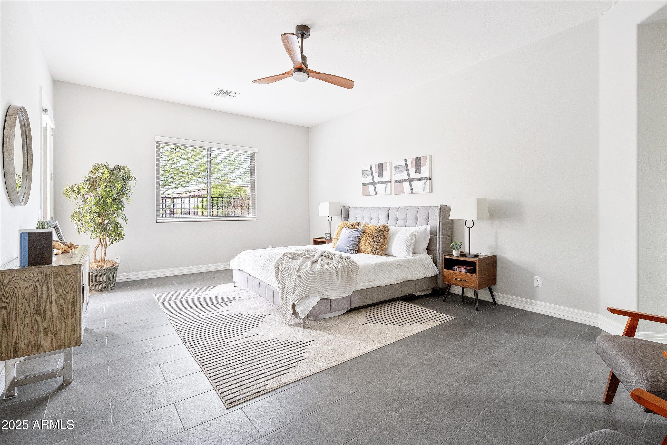 5448 E WINDSTONE Trail