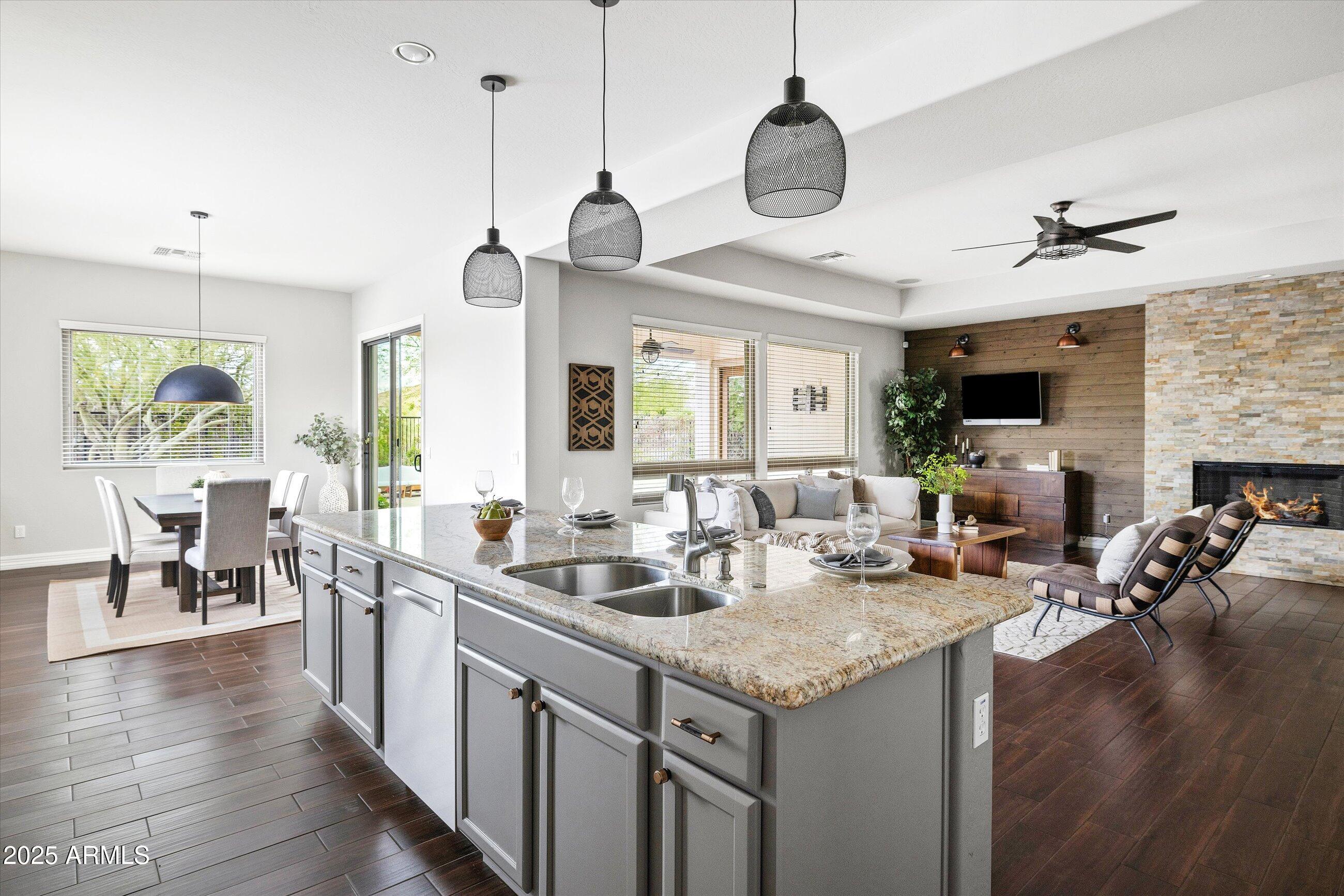 5448 E WINDSTONE Trail