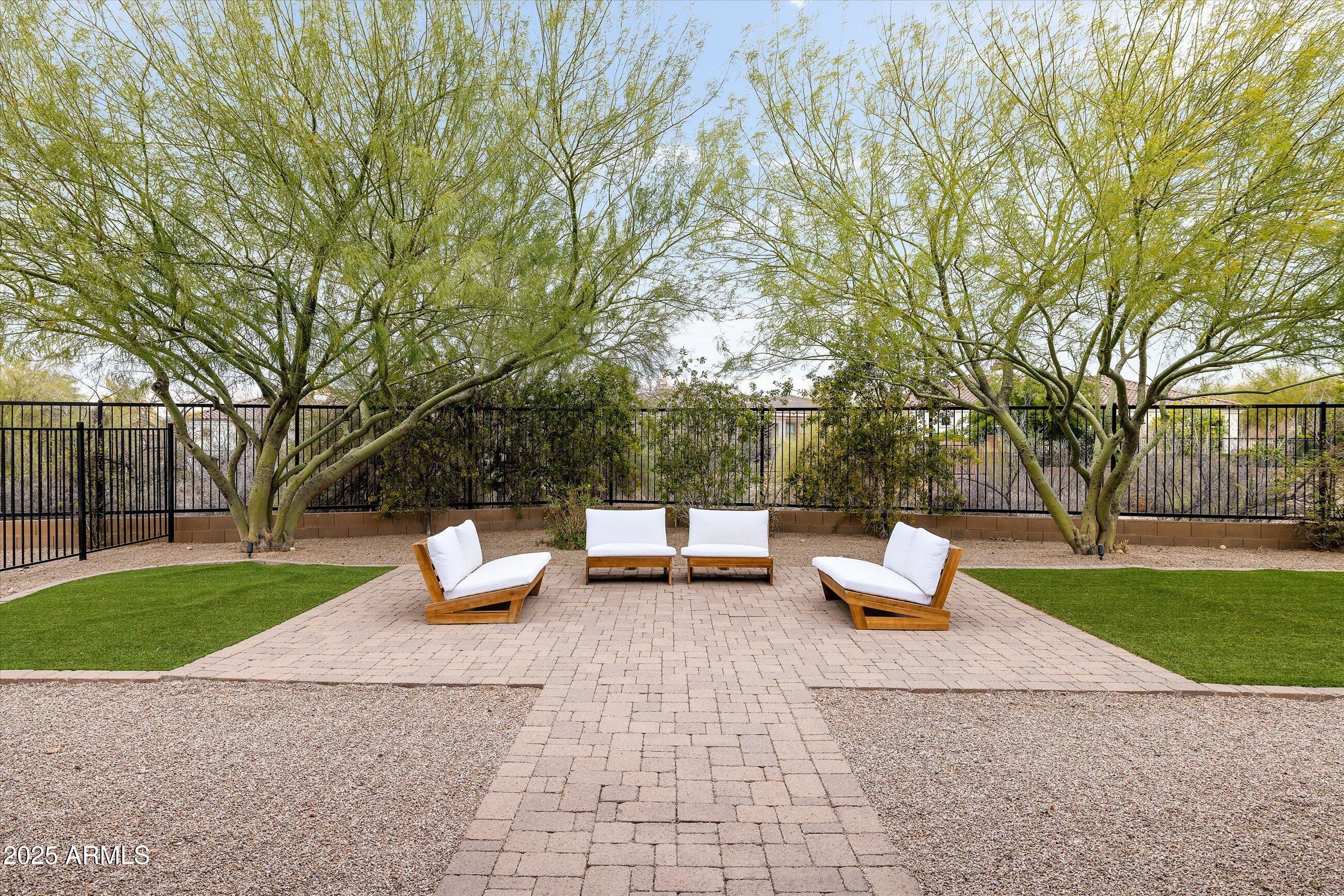 5448 E WINDSTONE Trail