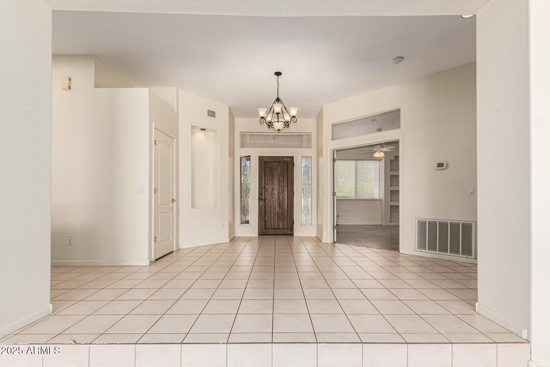 4633 E CHAPAROSA Way