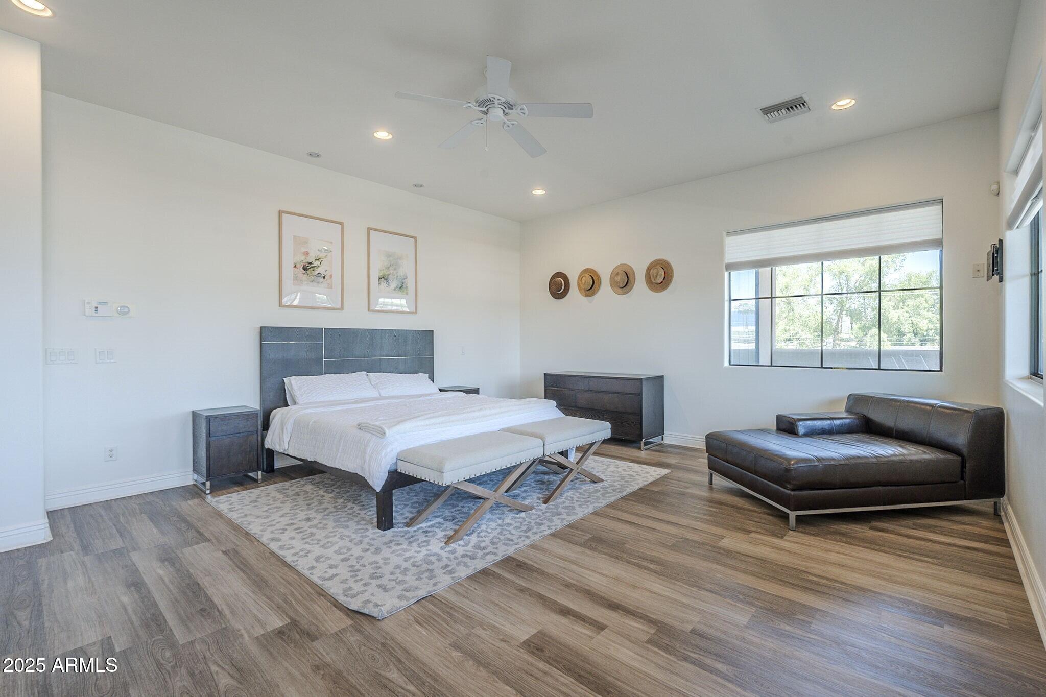 3812 E CAMELBACK Road