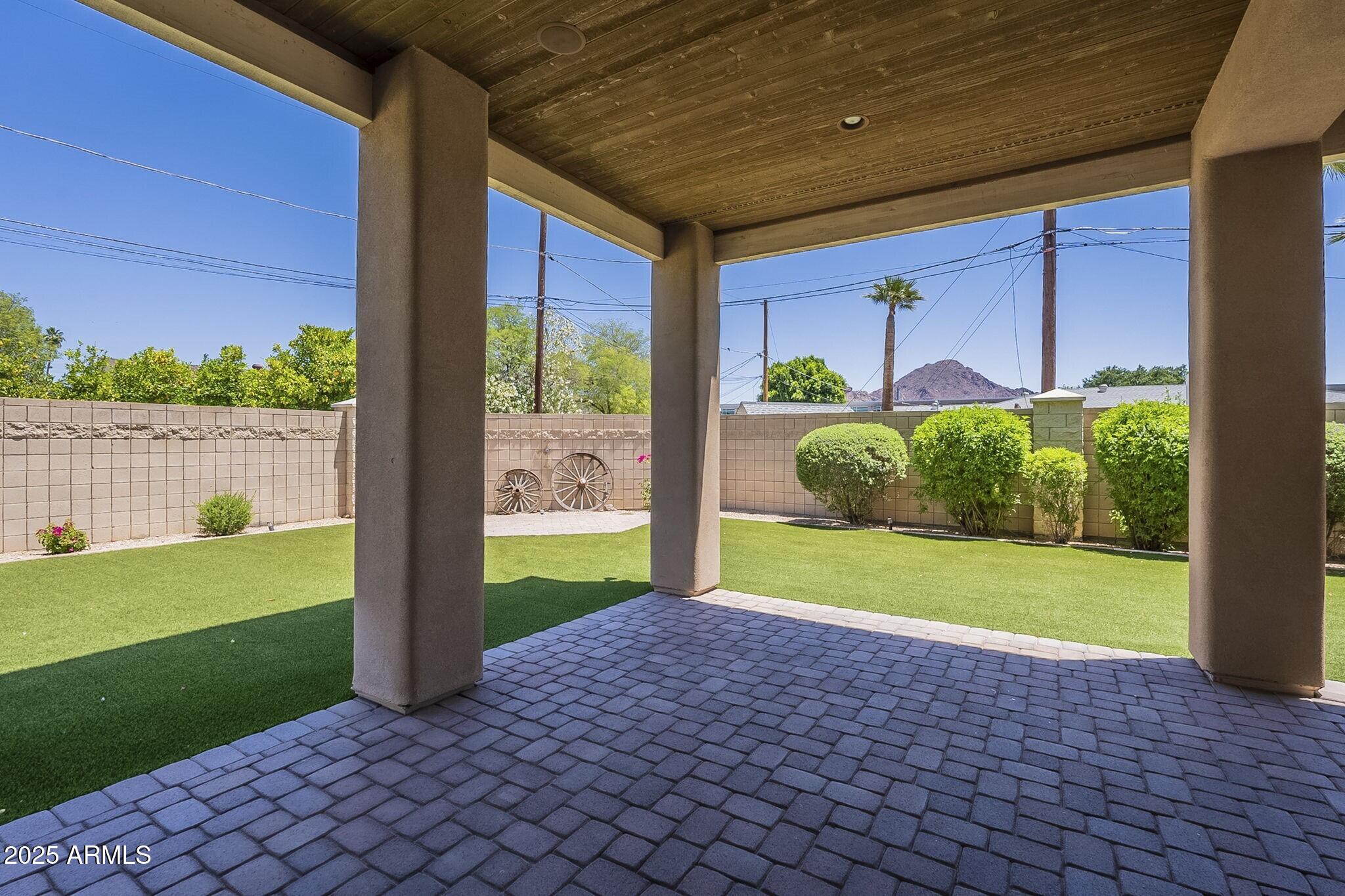 3812 E CAMELBACK Road