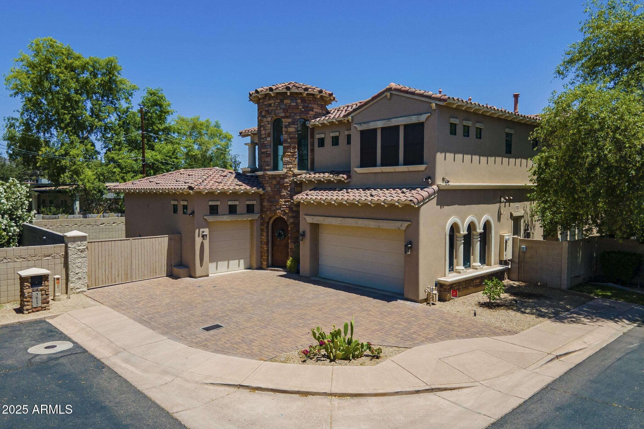 3812 E CAMELBACK Road