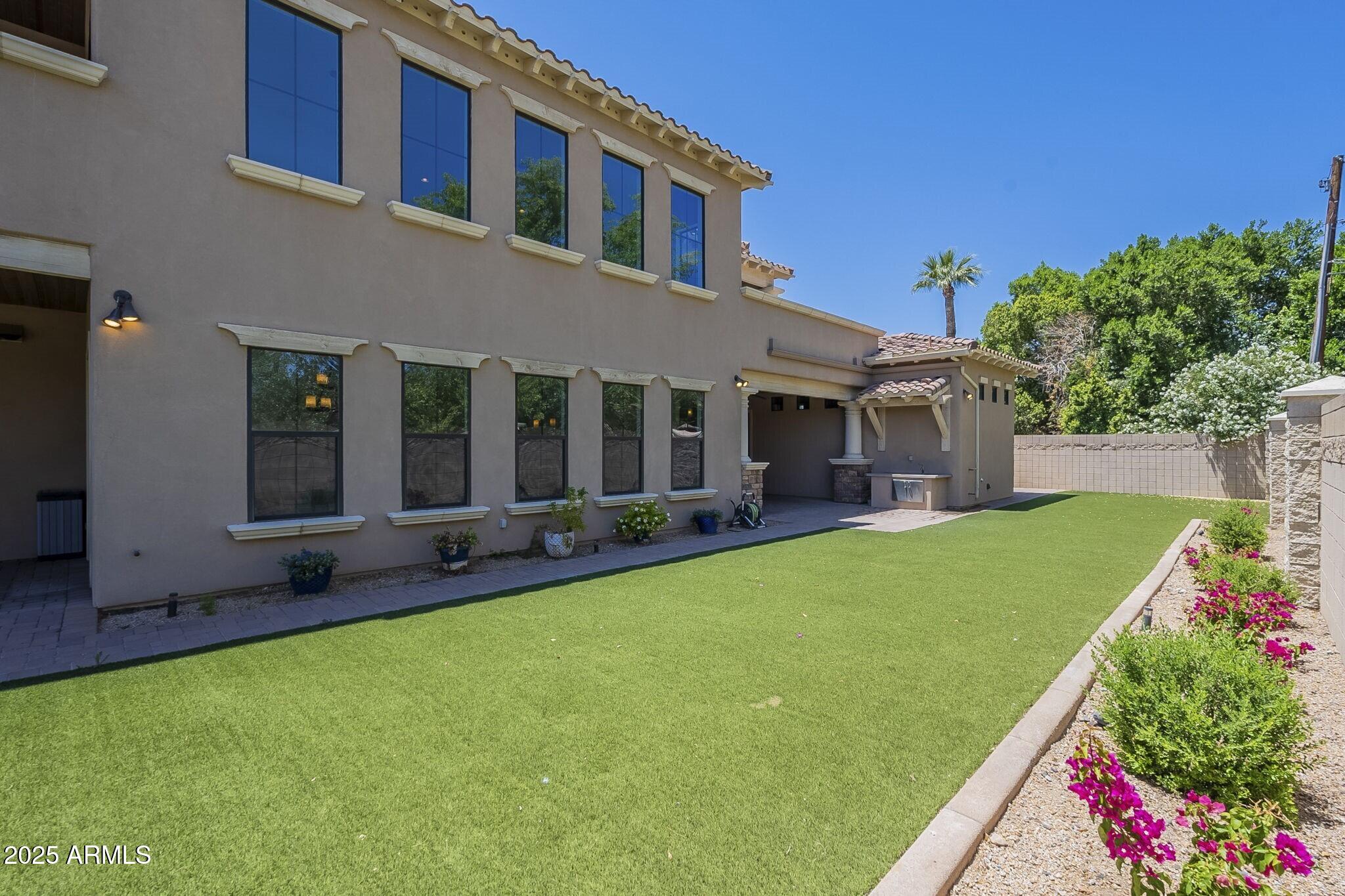 3812 E CAMELBACK Road