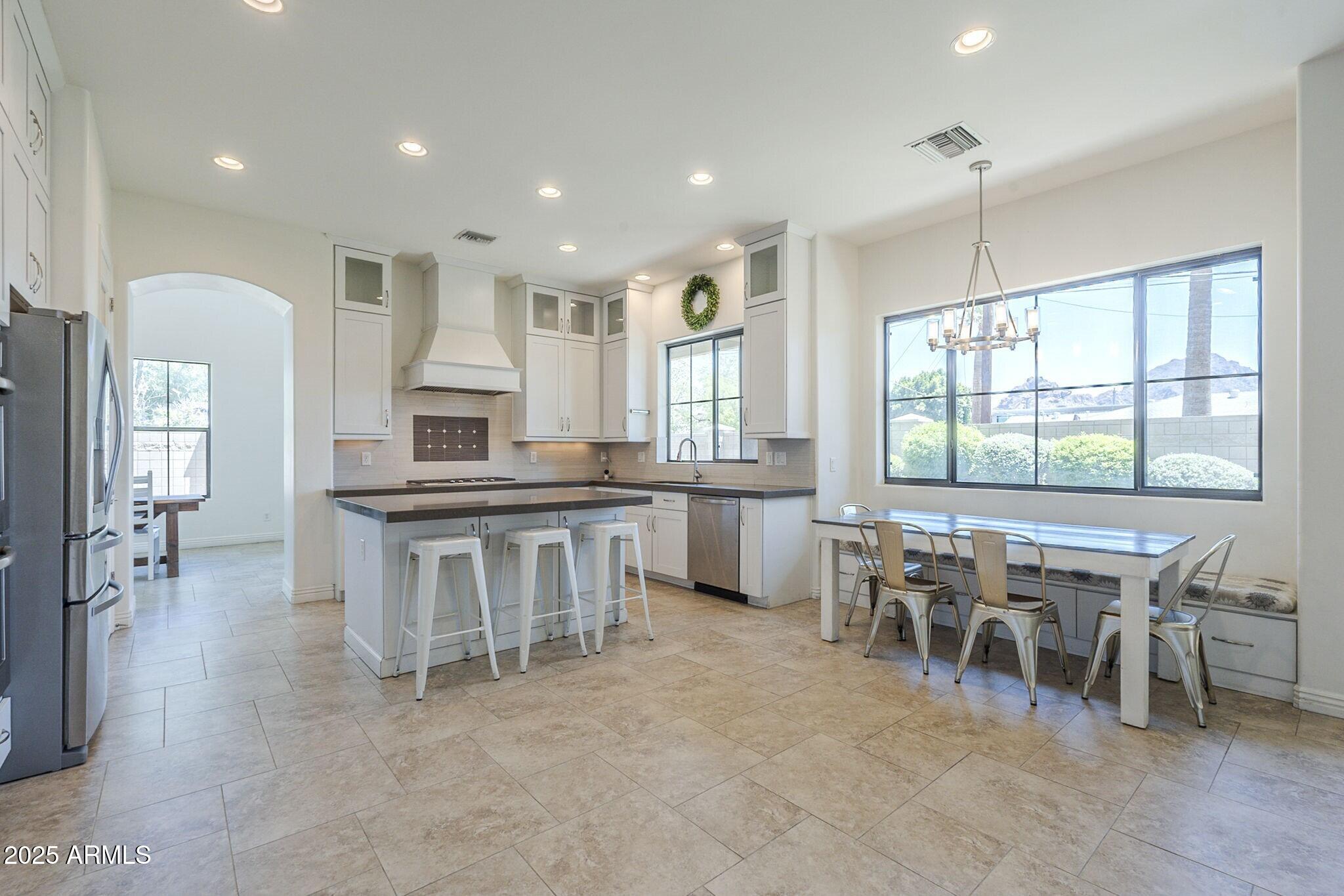 3812 E CAMELBACK Road