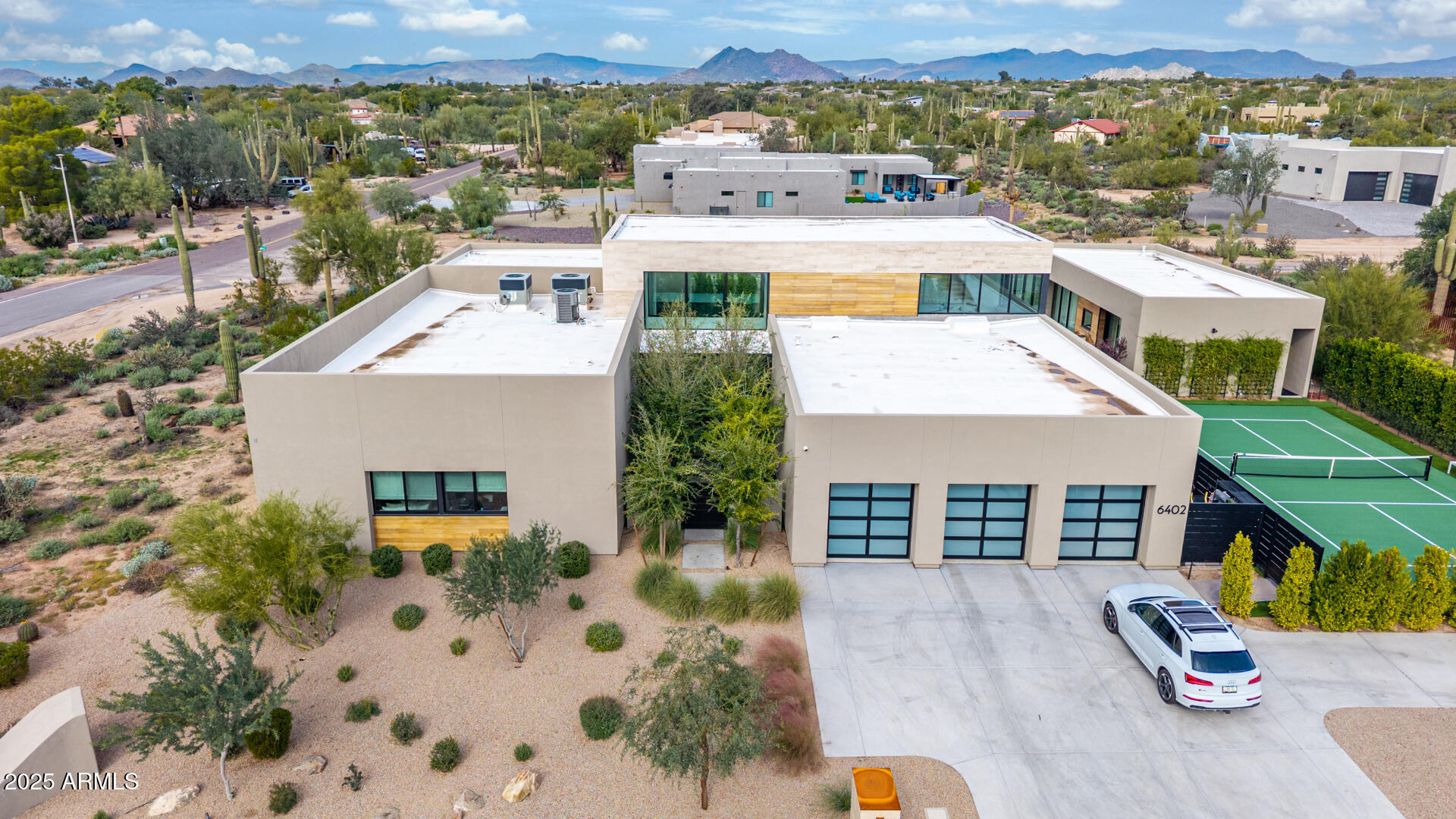 6415 E LOMAS VERDES Drive 4