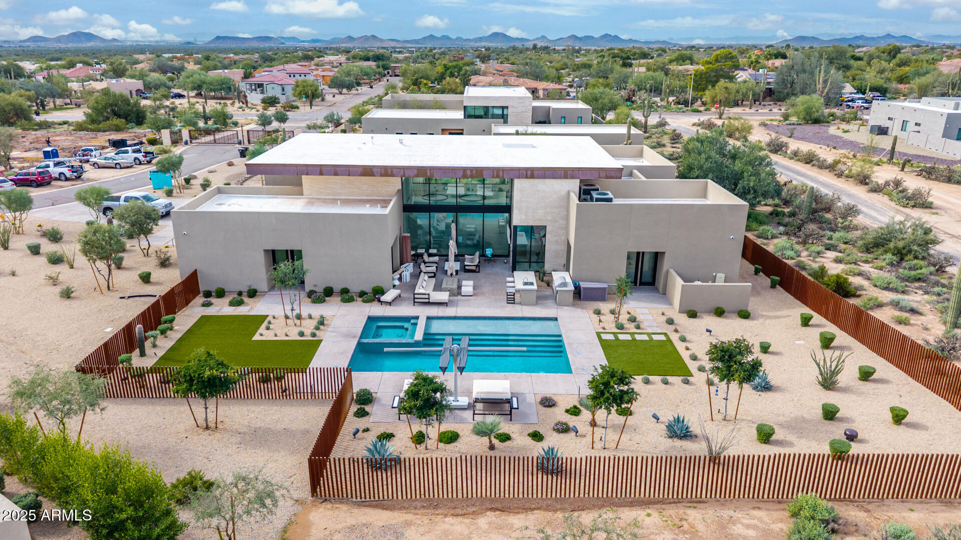 6415 E LOMAS VERDES Drive 4