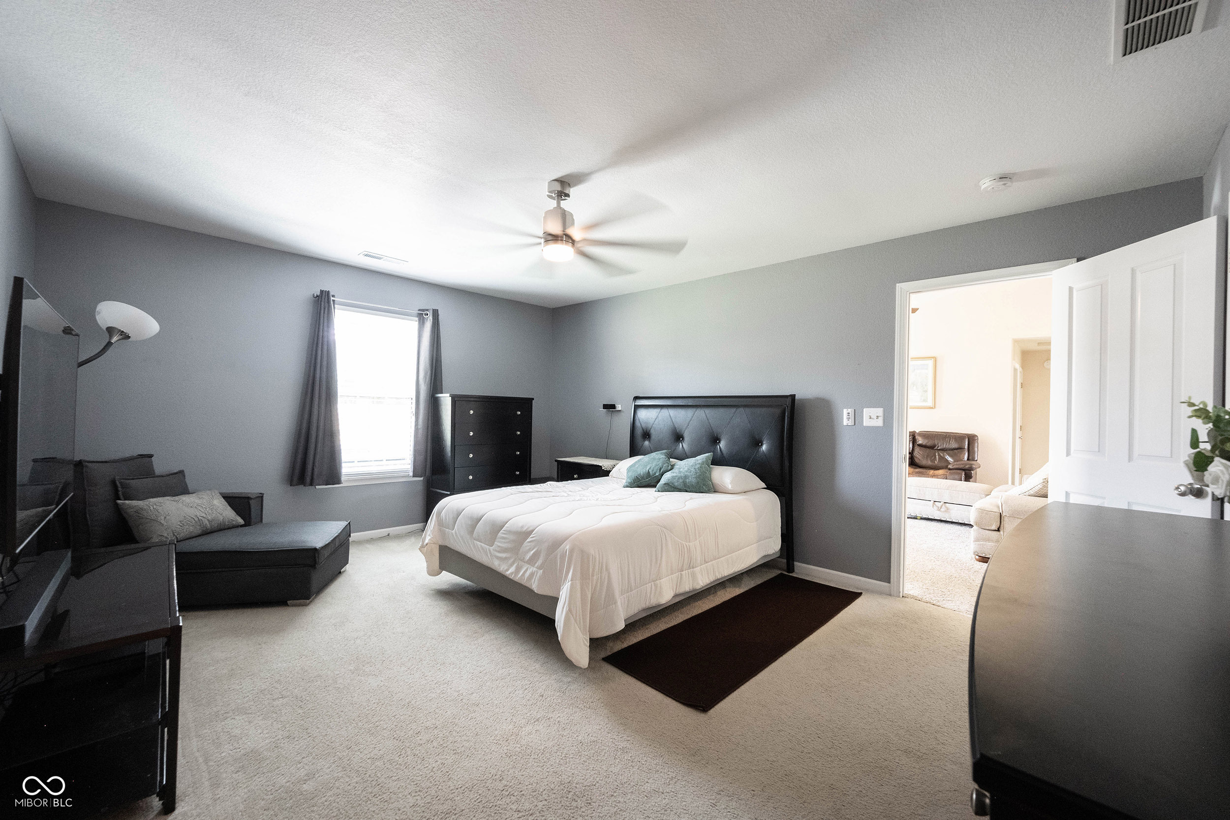 9950 Glenburr Court