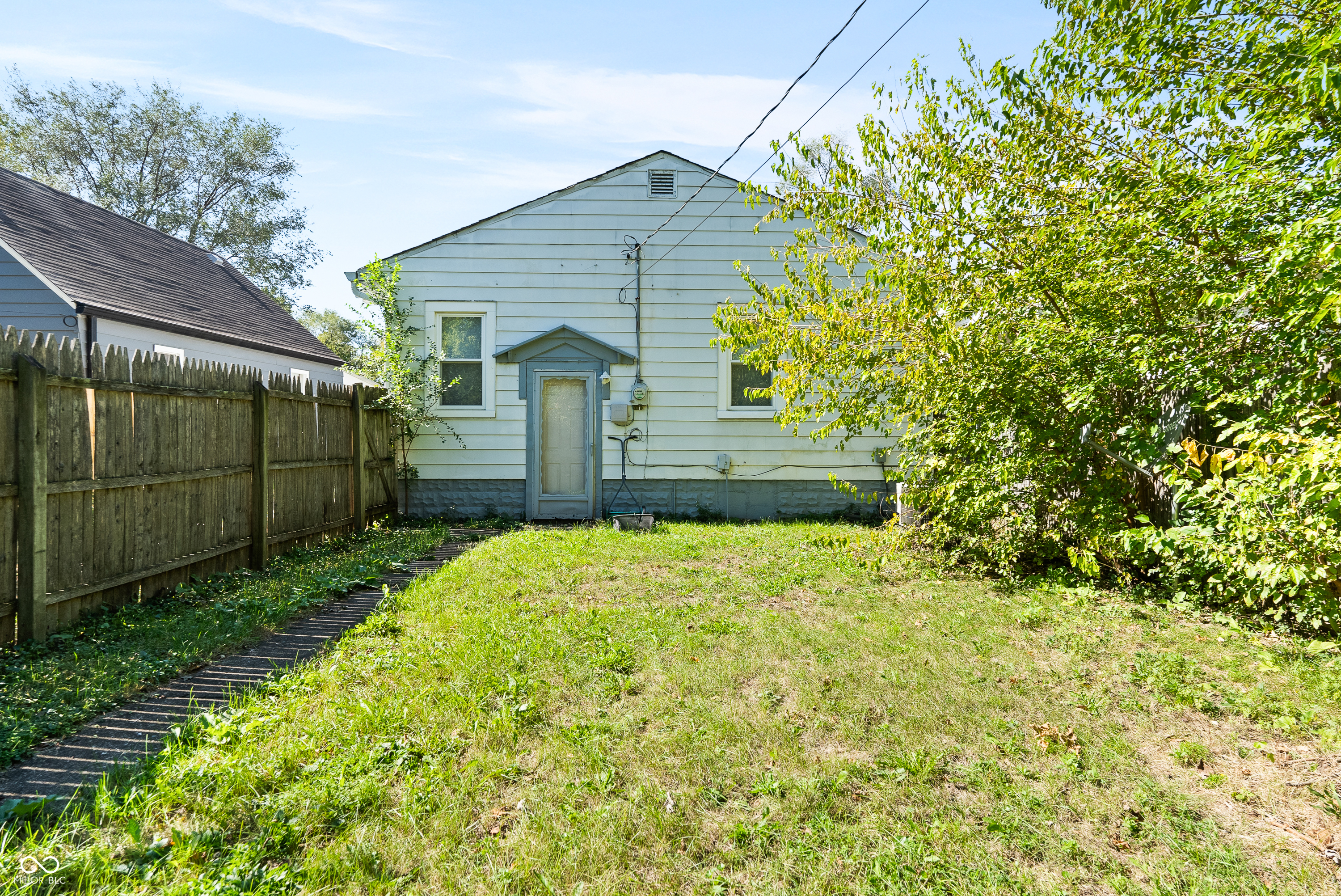 1629 Sharon Avenue