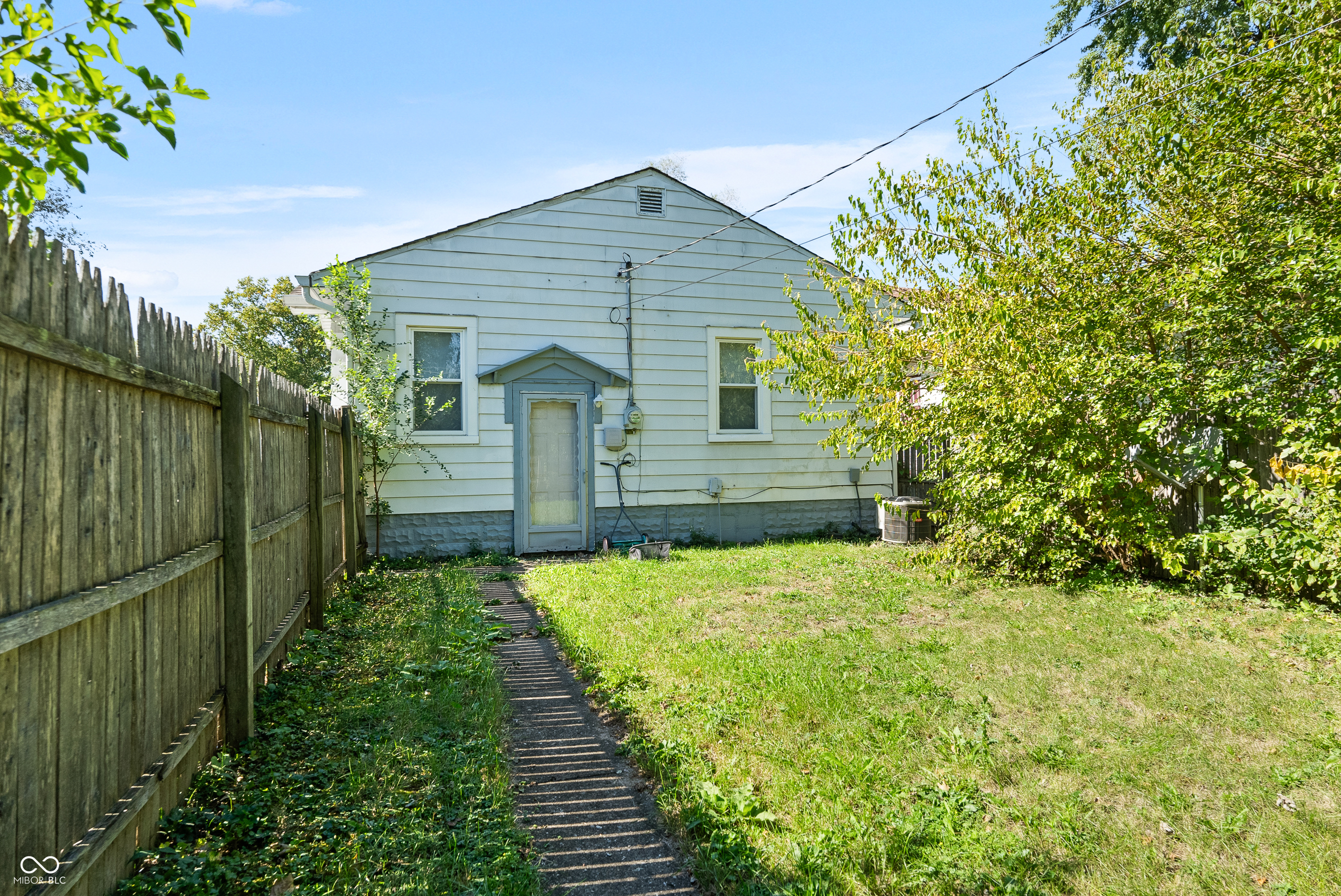 1629 Sharon Avenue