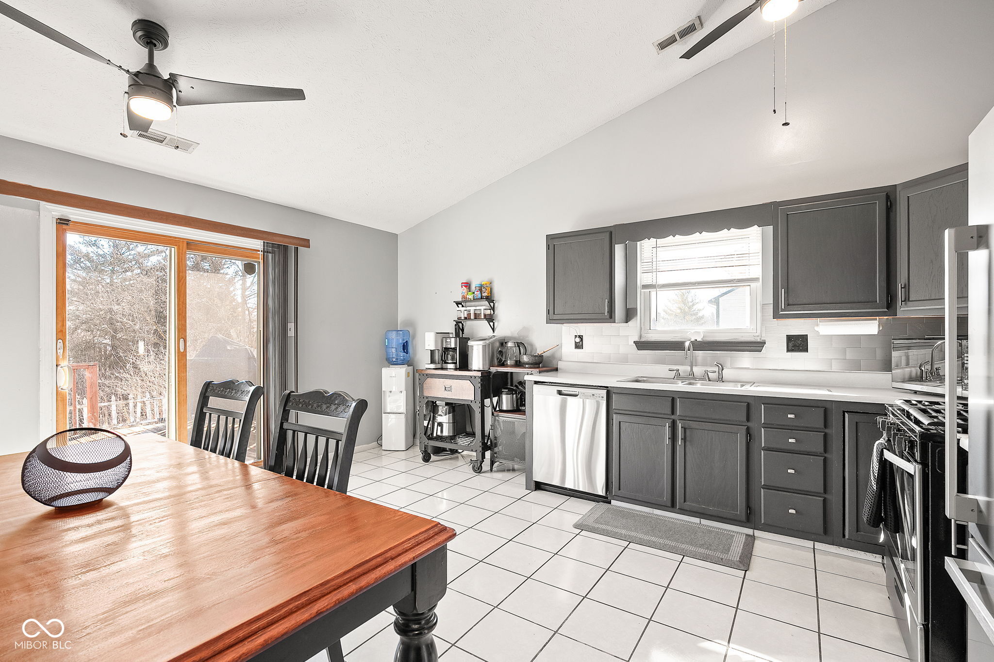 3121 River Birch Drive