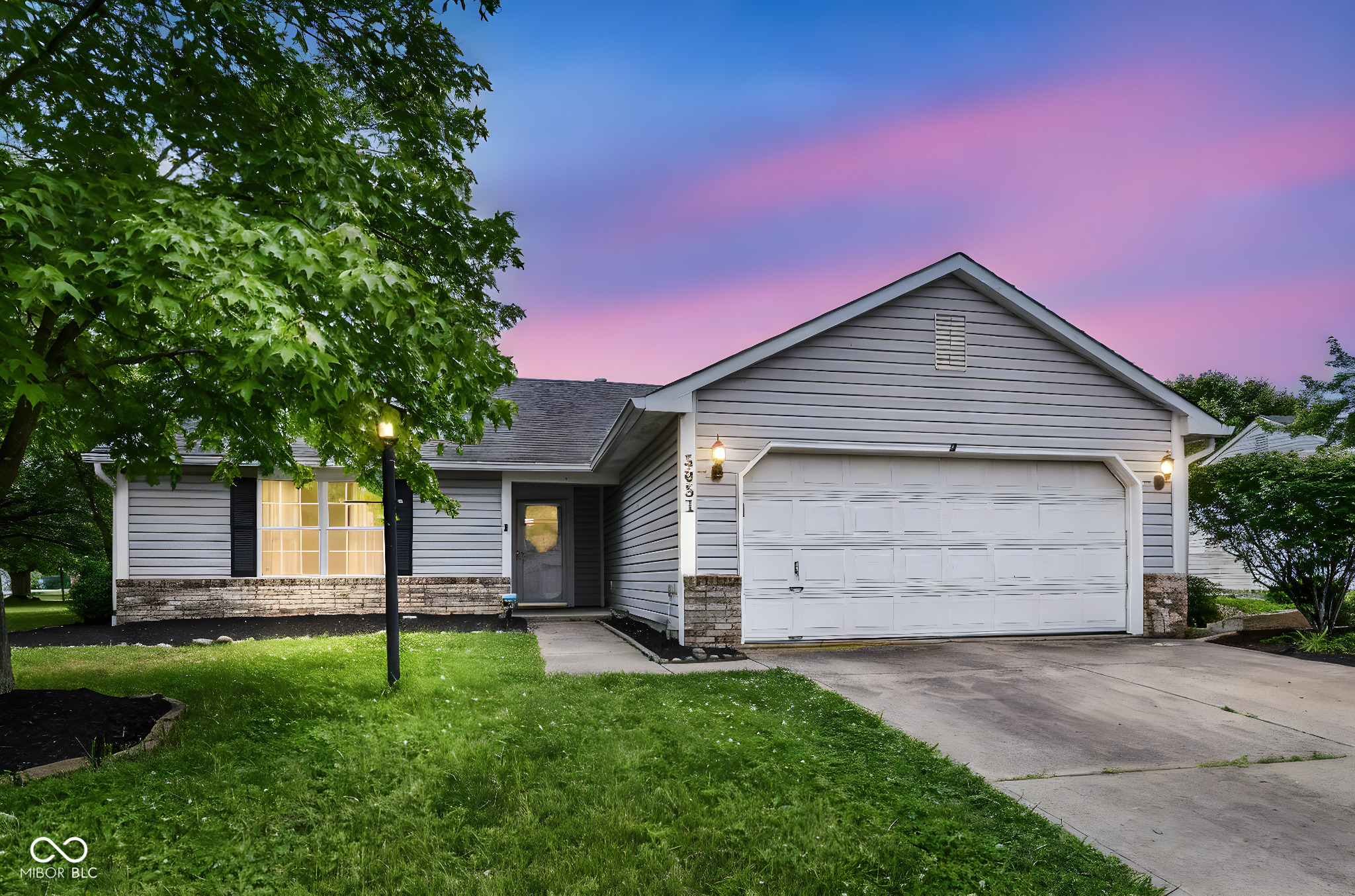 5651 Pine Knoll Boulevard