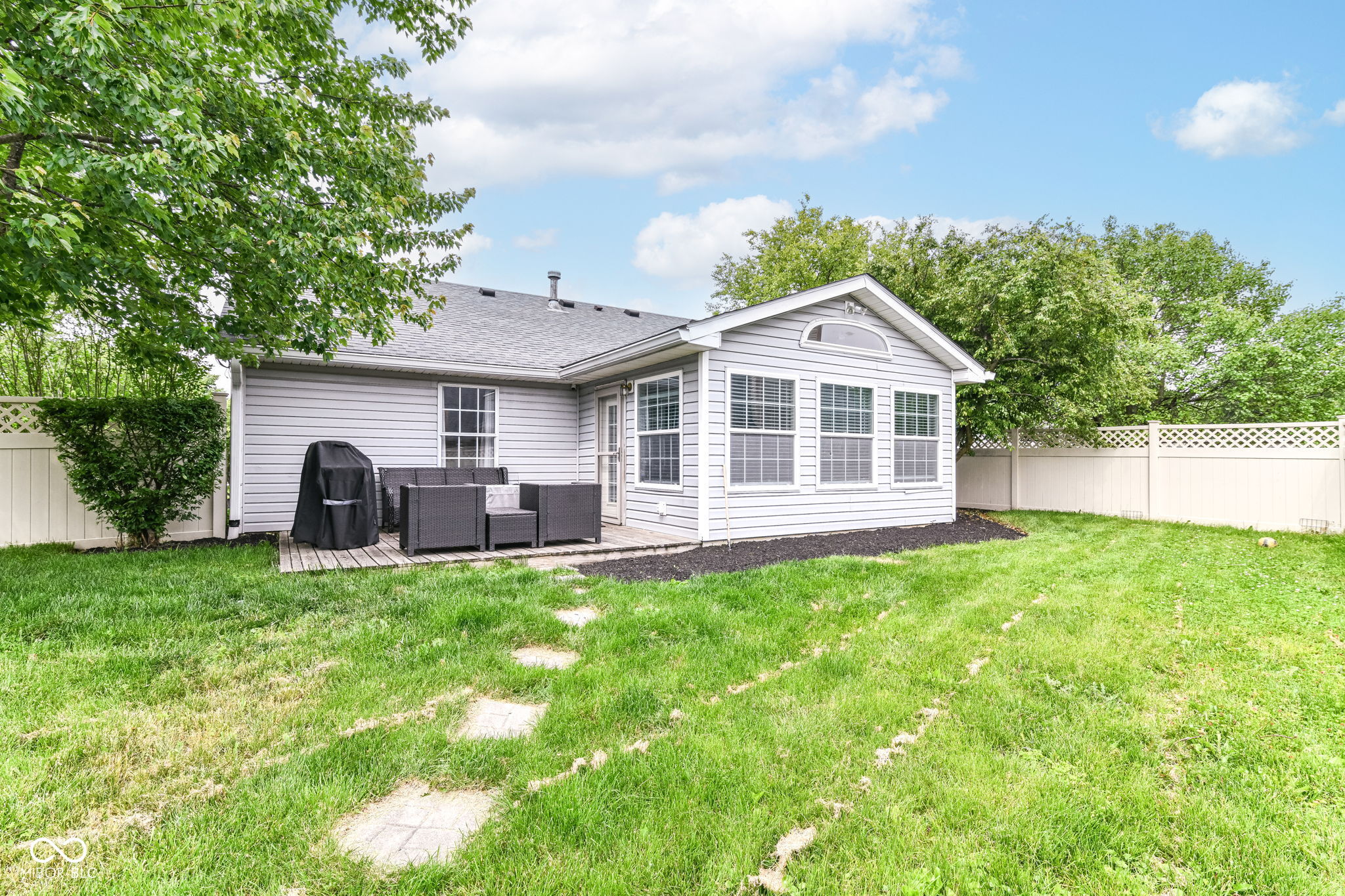 5651 Pine Knoll Boulevard