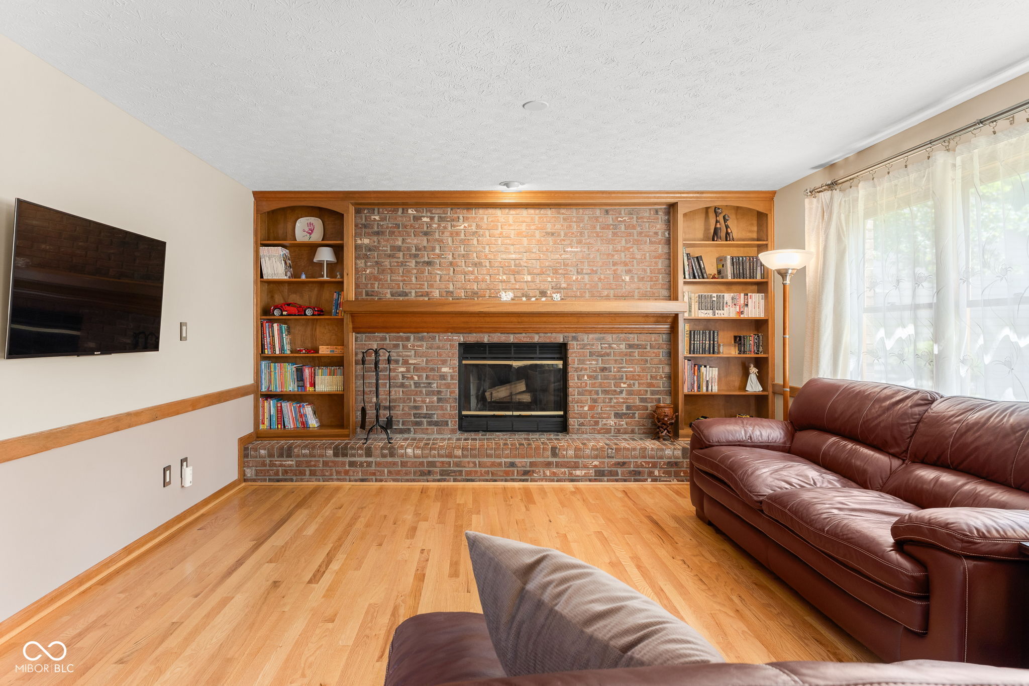 7621 Forest Drive