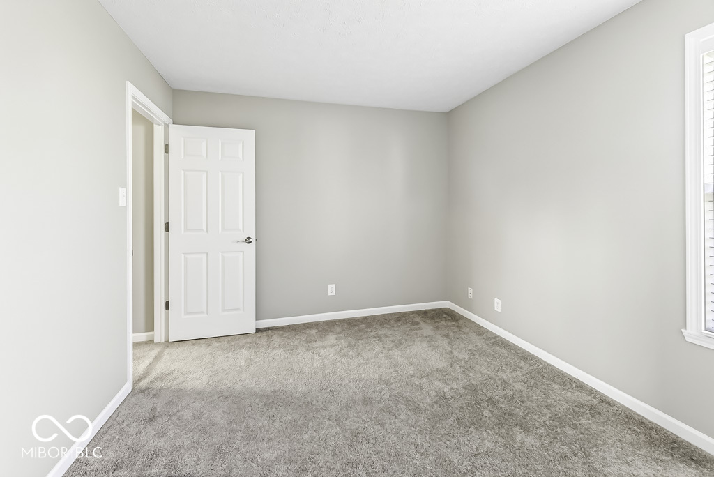 10034 Twyckenham Court