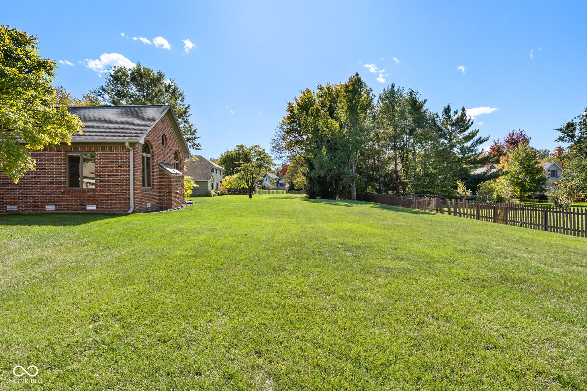 3756 N Forest Lane