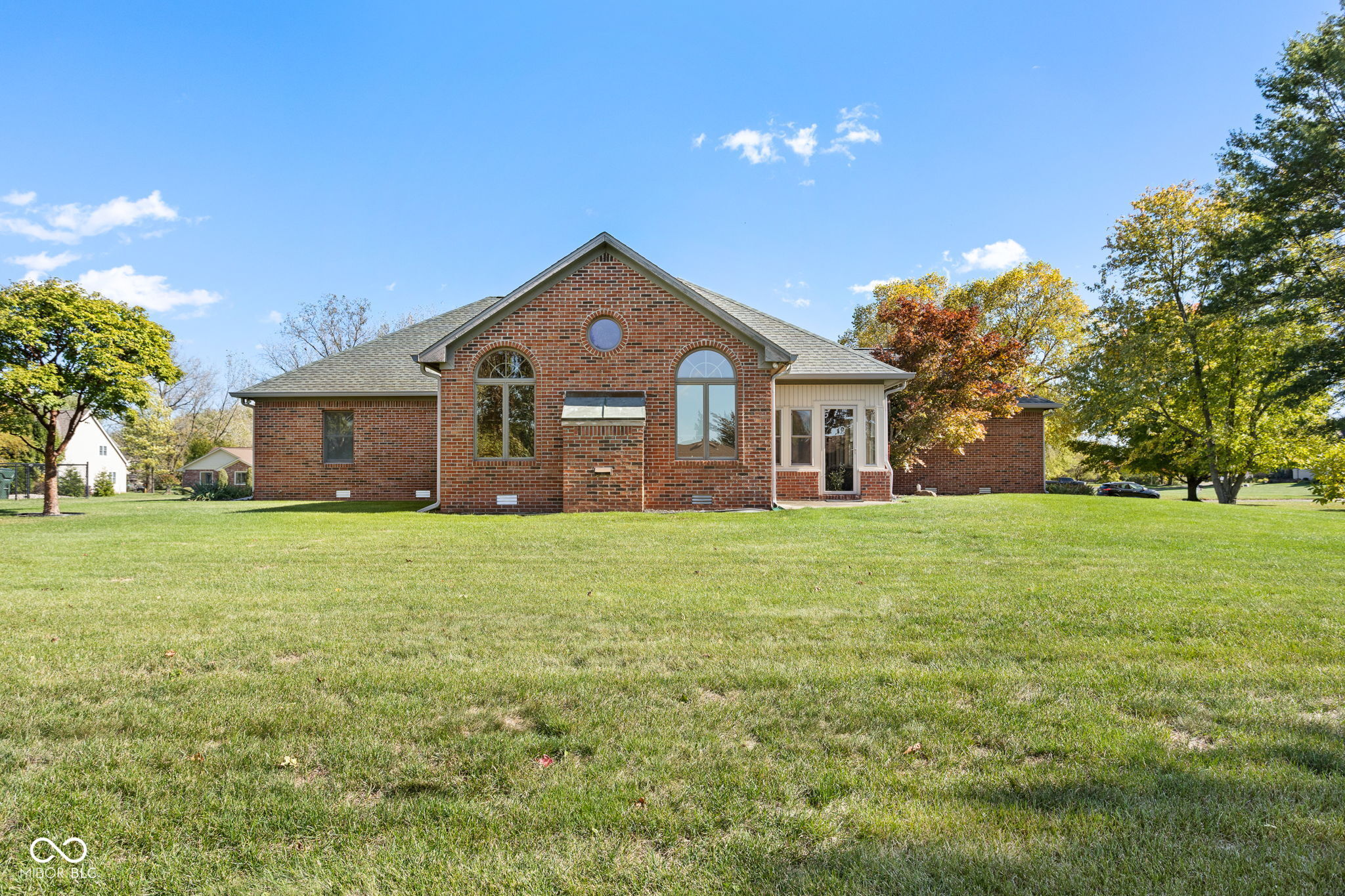 3756 N Forest Lane