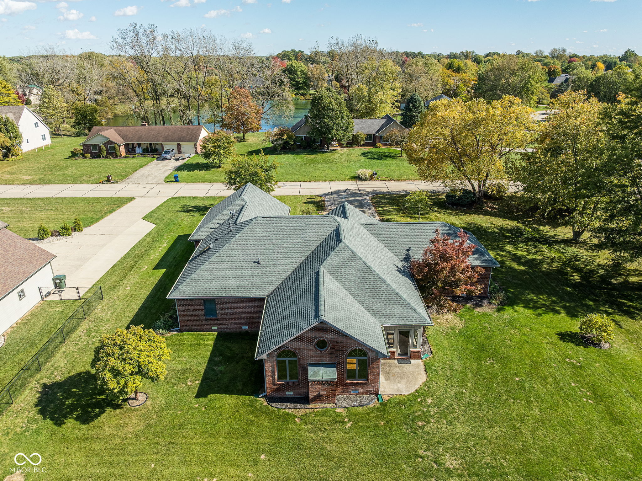 3756 N Forest Lane