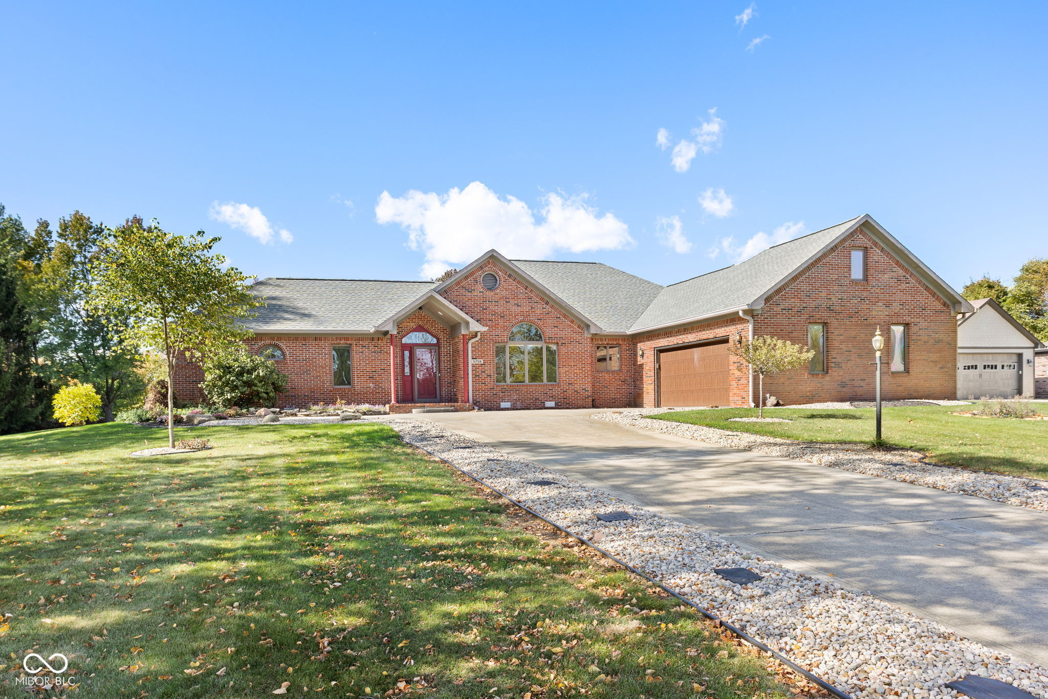3756 N Forest Lane