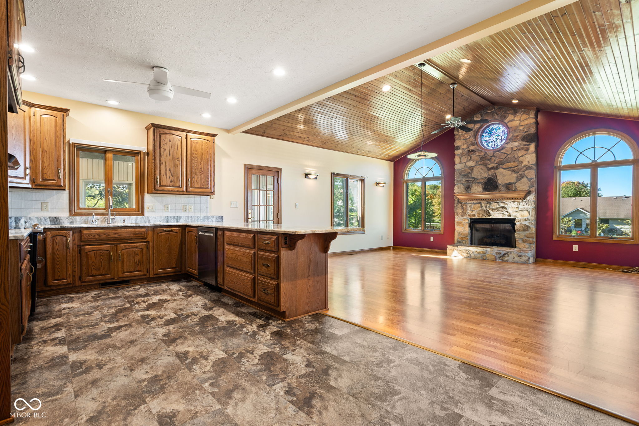3756 N Forest Lane