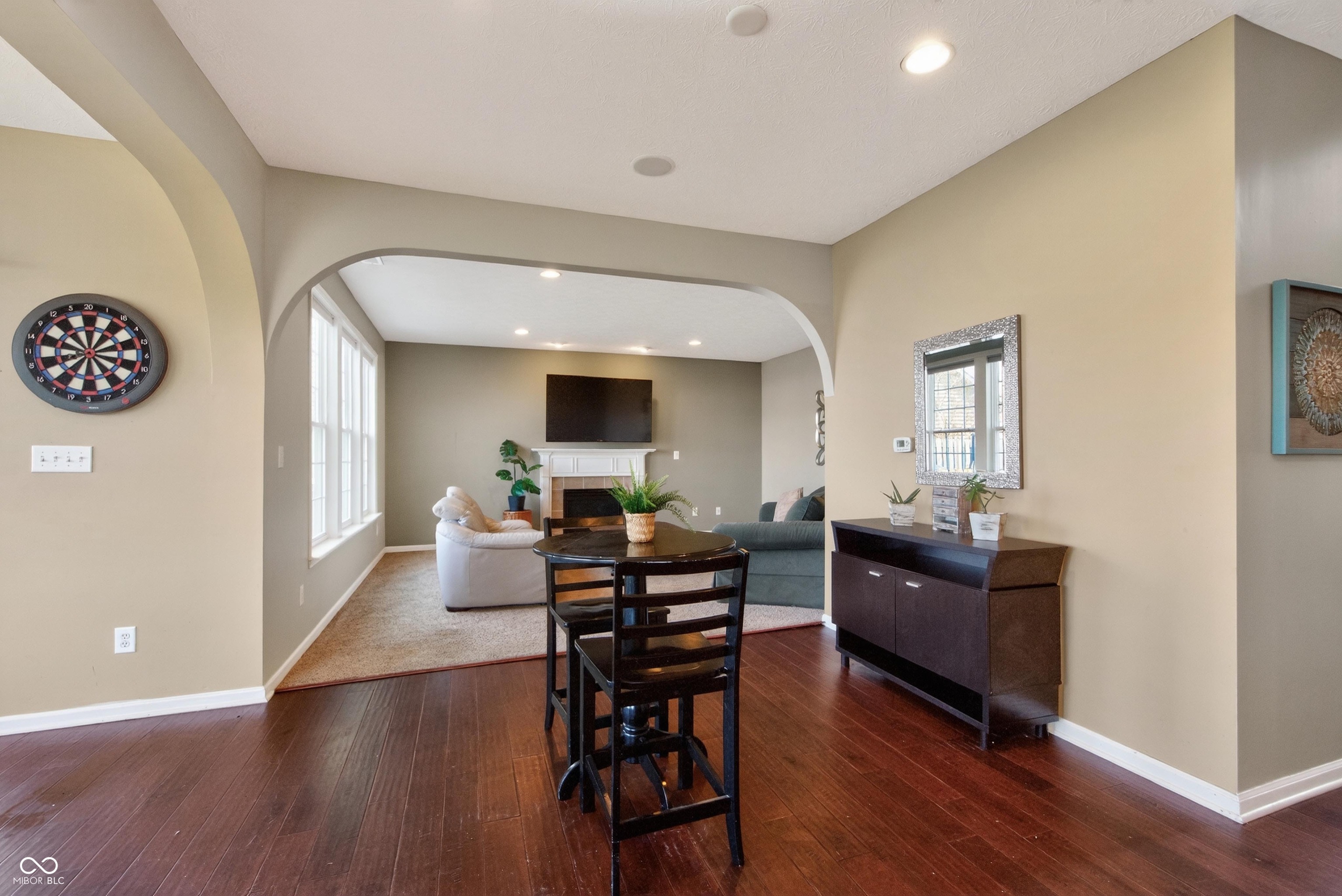 6928 W Winding Bend