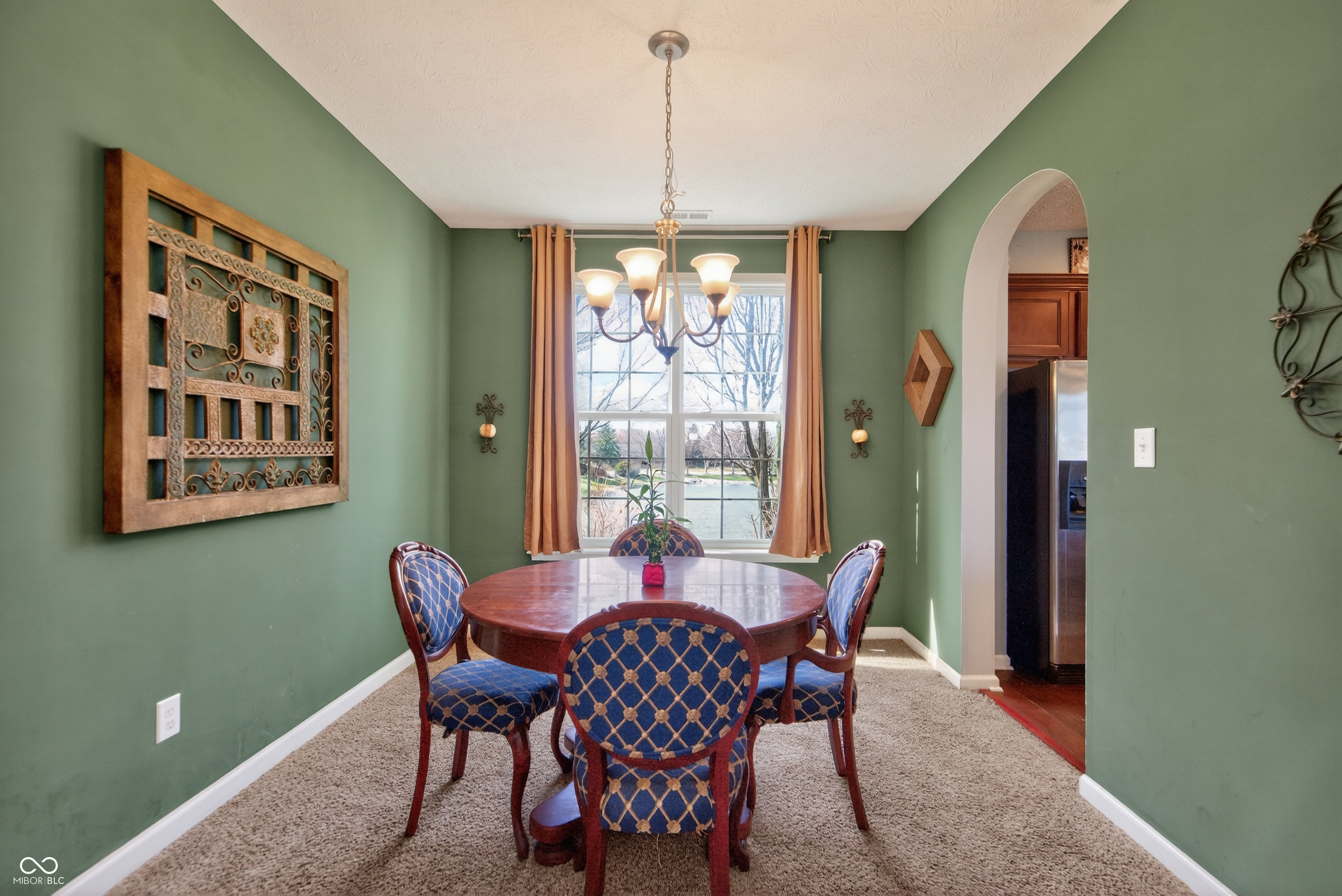 6928 W Winding Bend