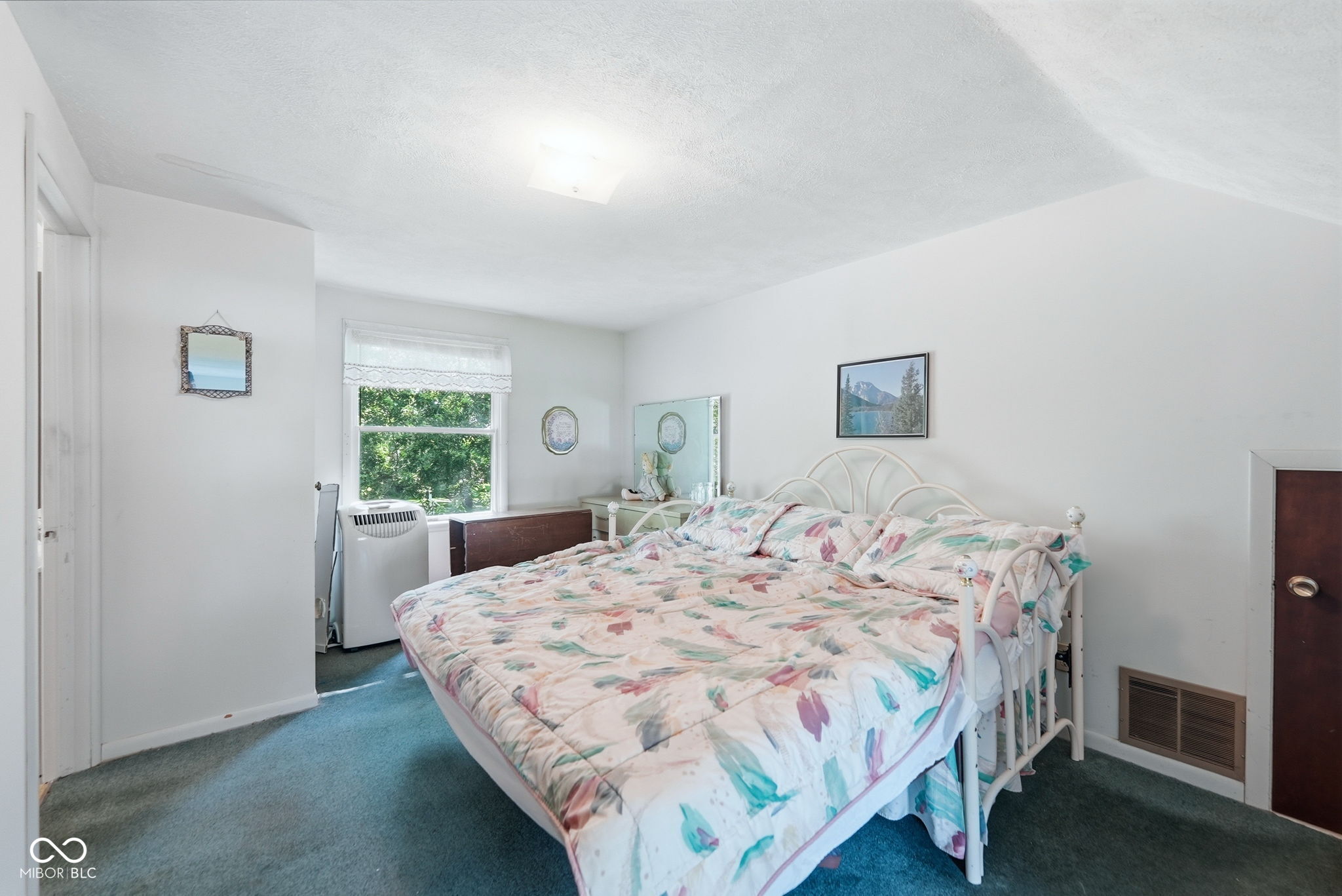 114 N Cook Road