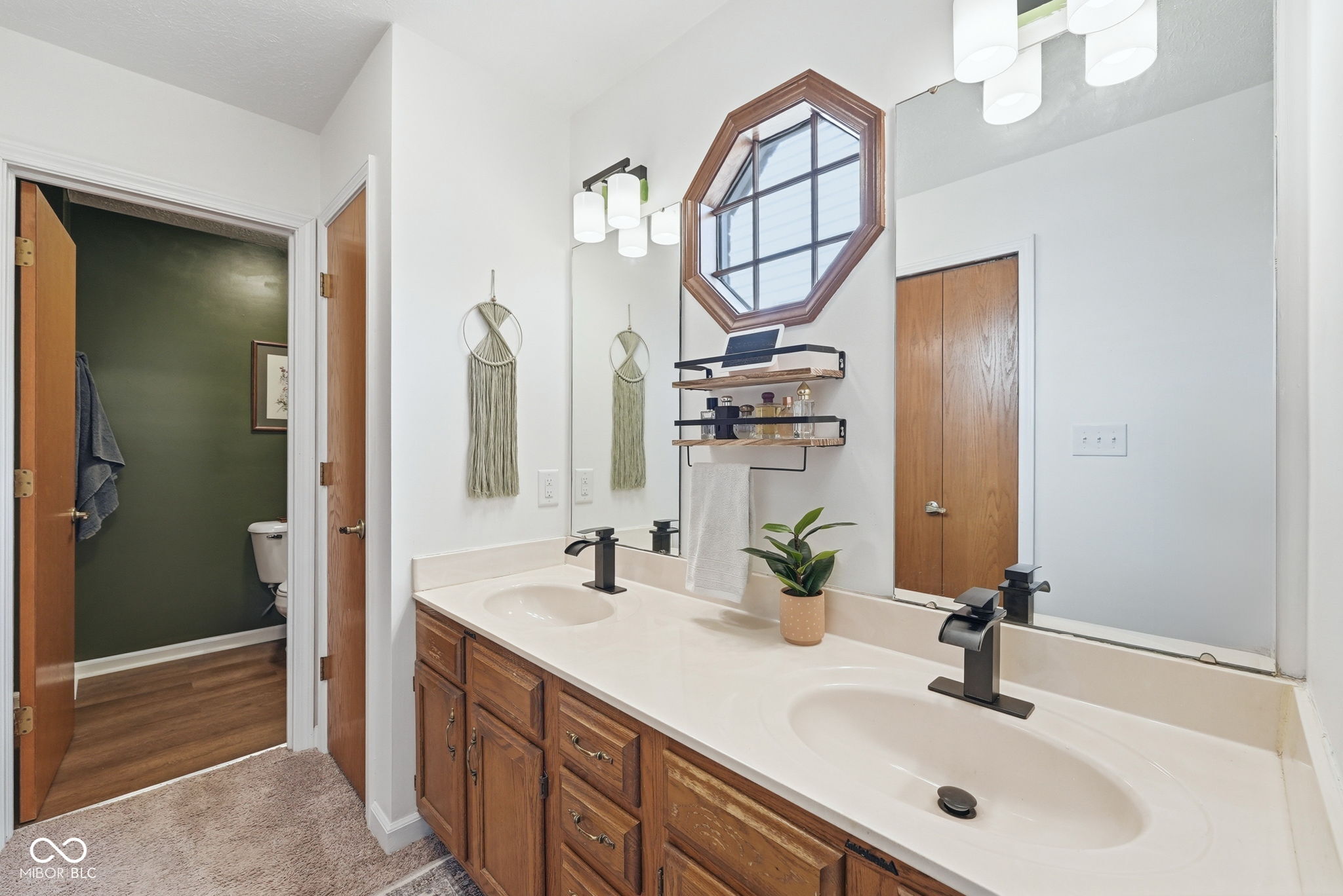1106 Acadia Court