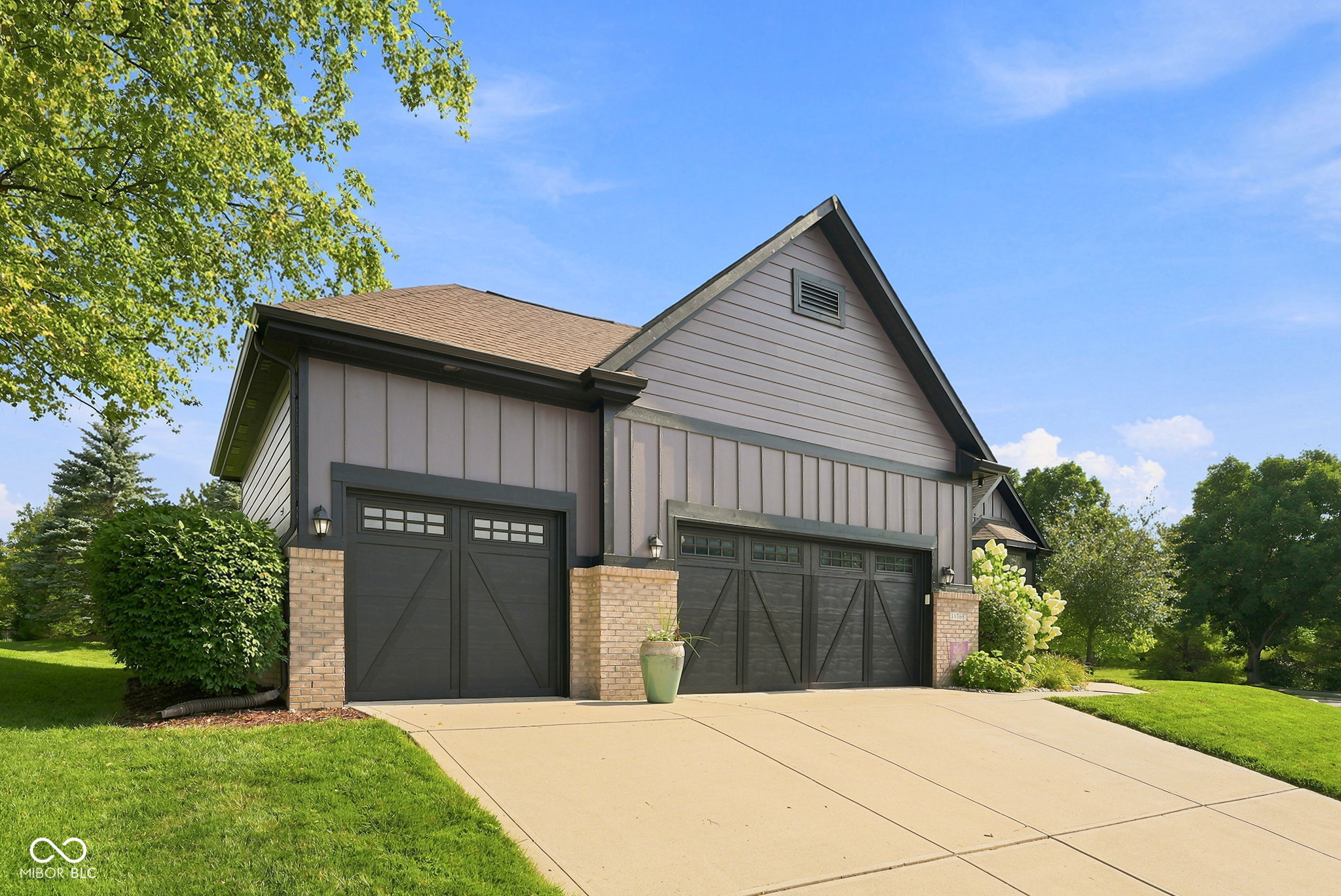 11568 Full Moon Court