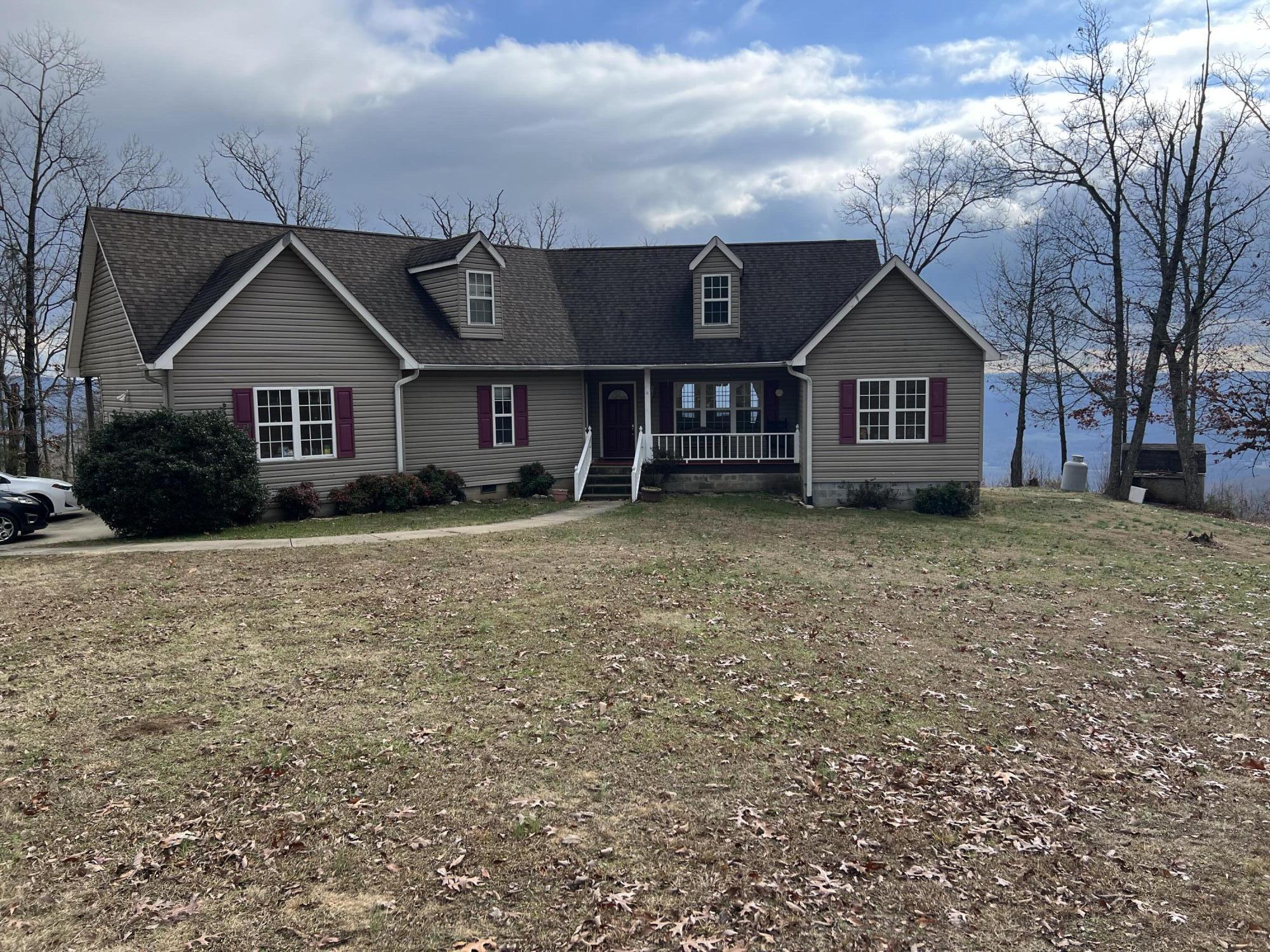 1300 Vineyard Point Road