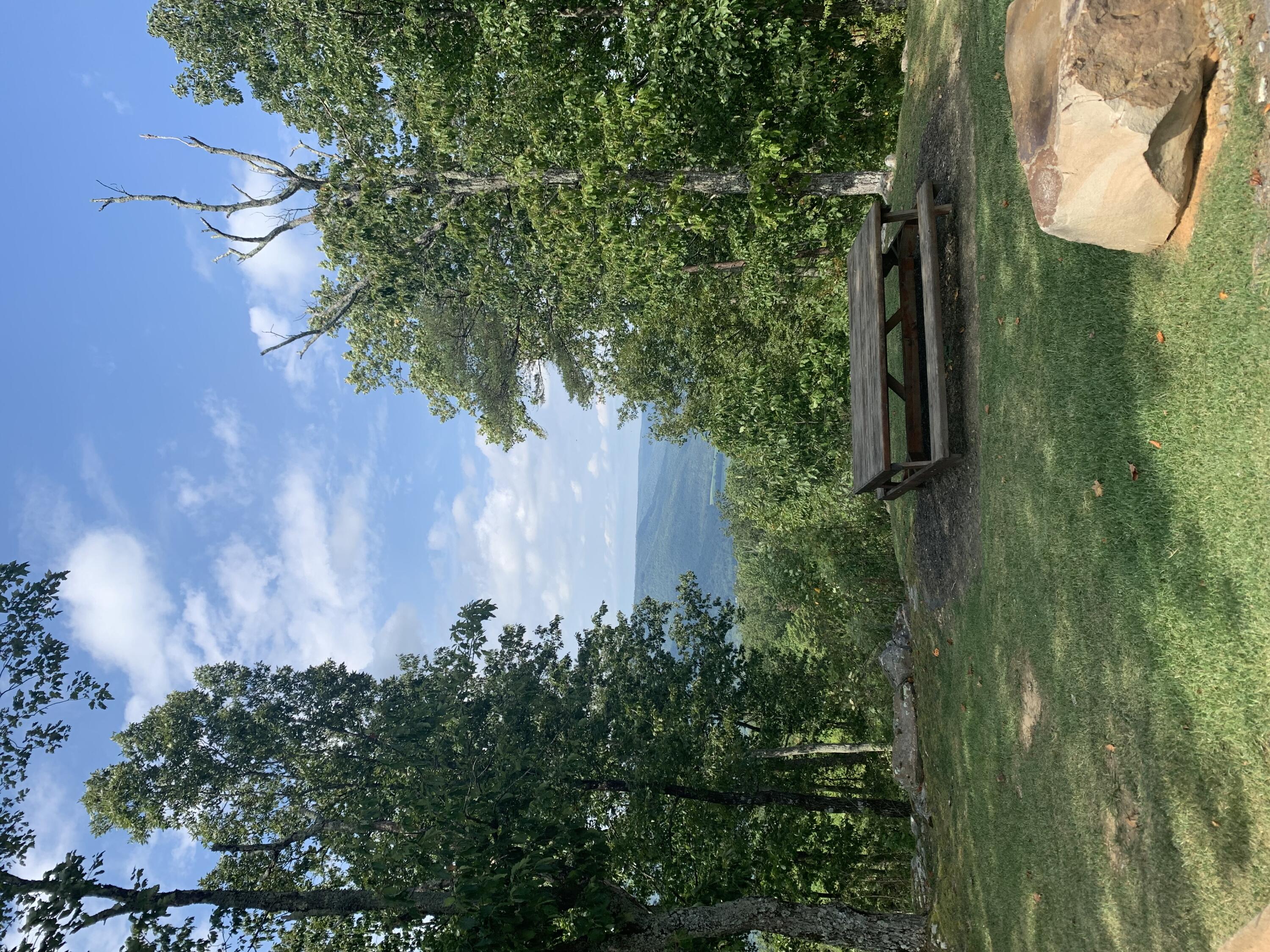 203 Pappy Road, Sv-204