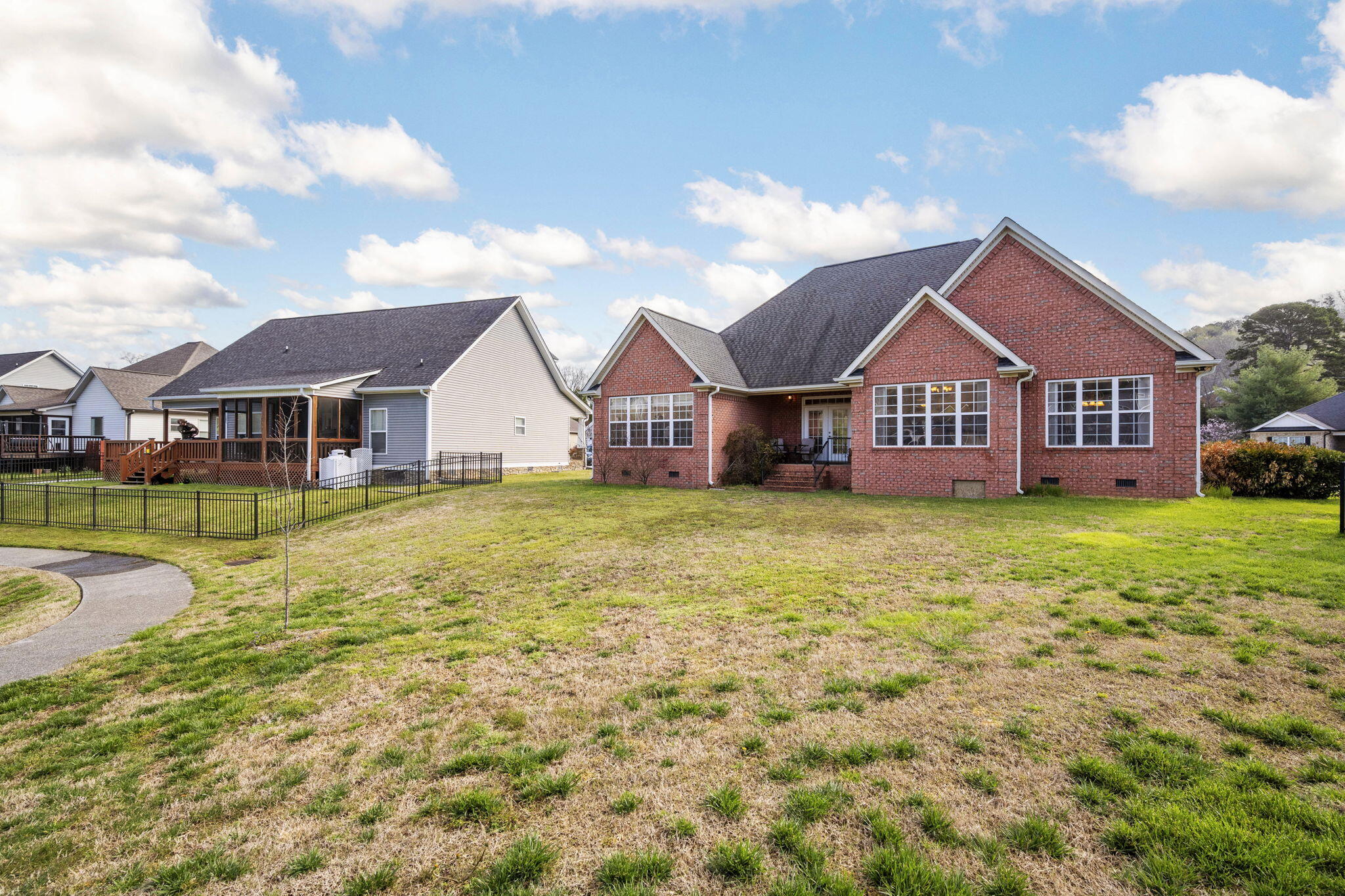 3779 Willow Lake Circle