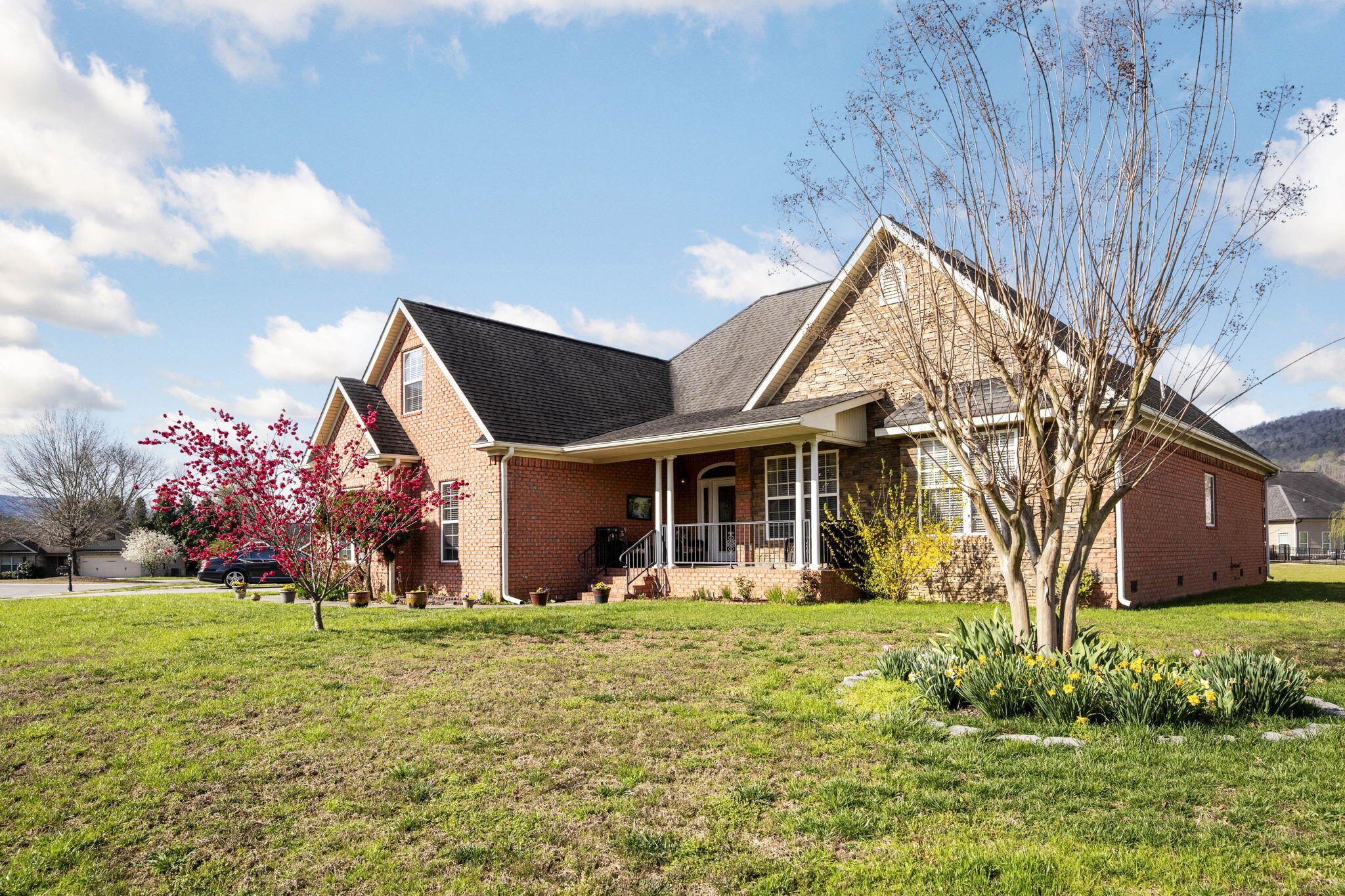 3779 Willow Lake Circle