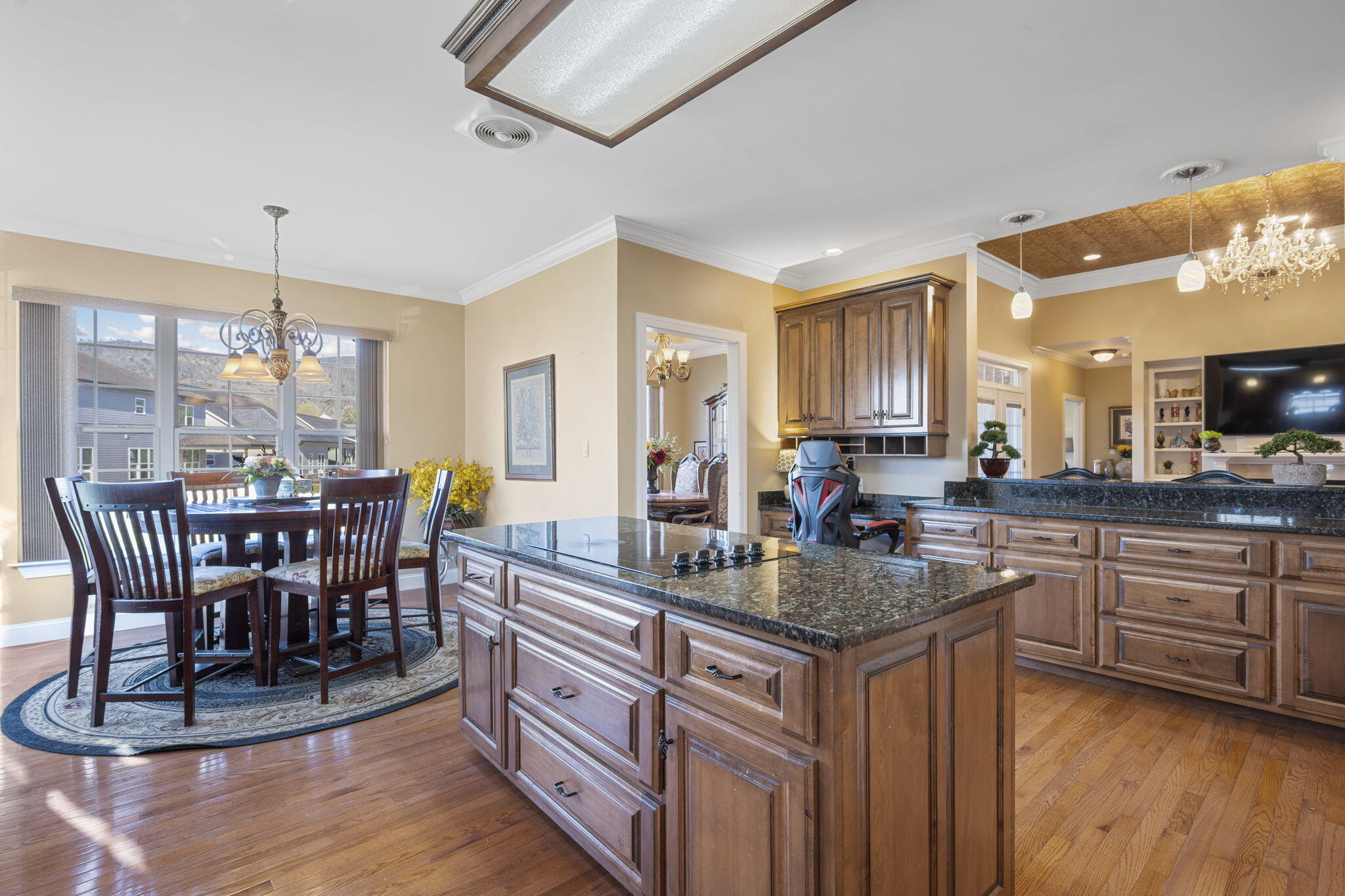 3779 Willow Lake Circle