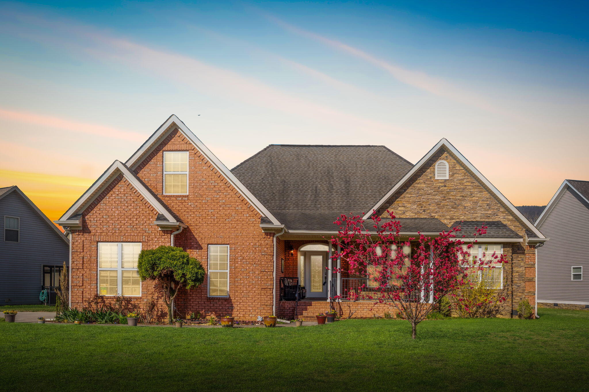 3779 Willow Lake Circle