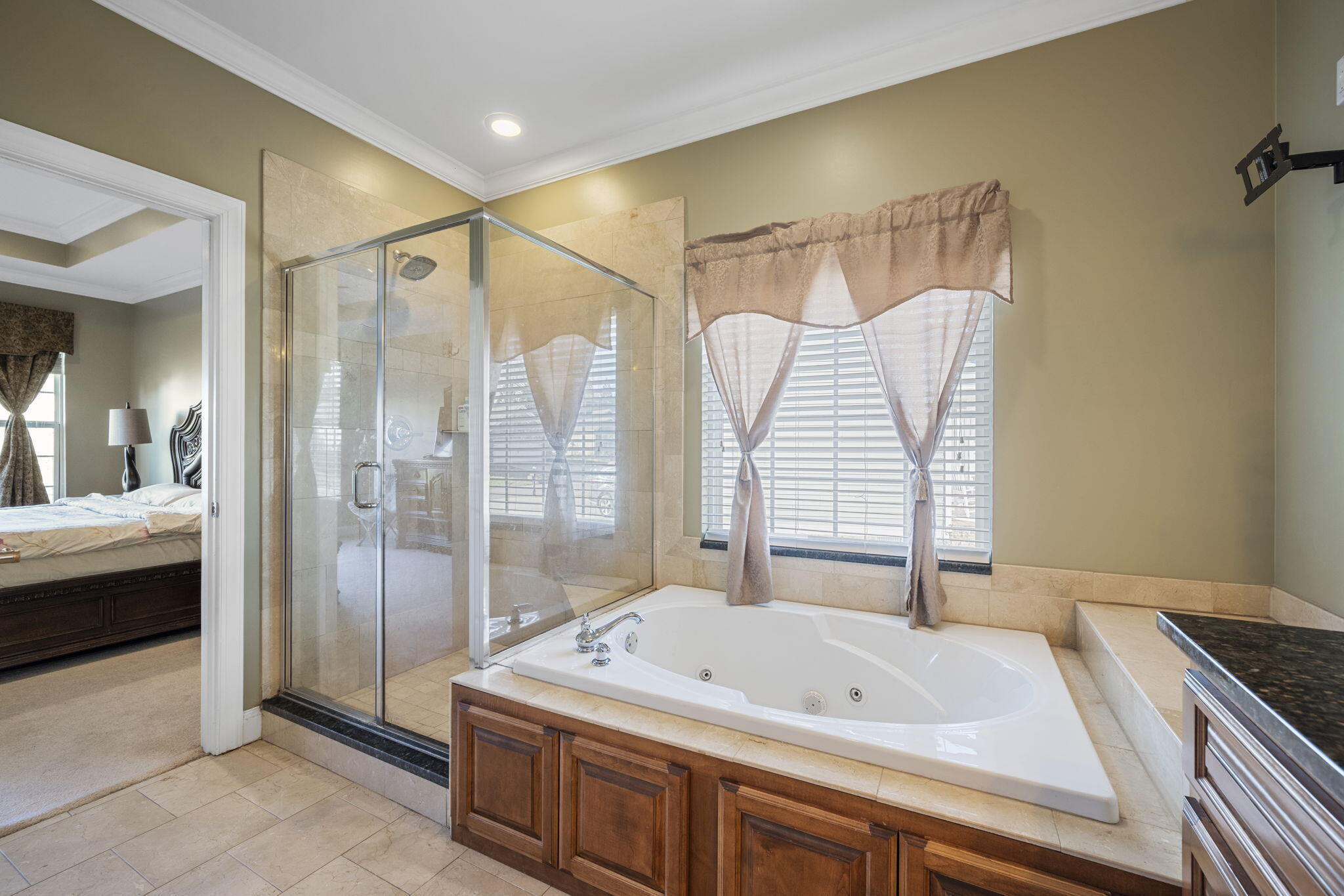 3779 Willow Lake Circle