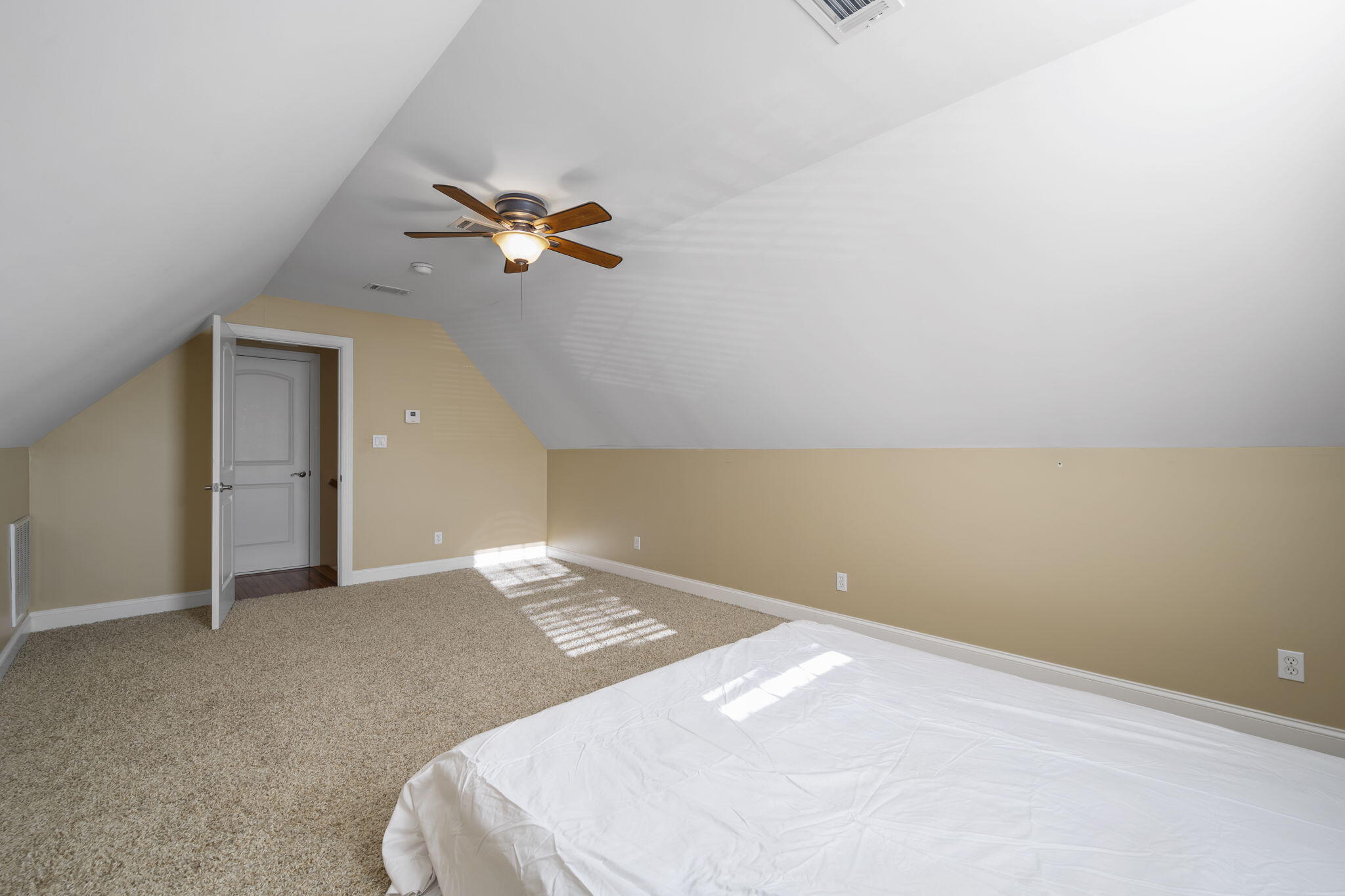 3779 Willow Lake Circle