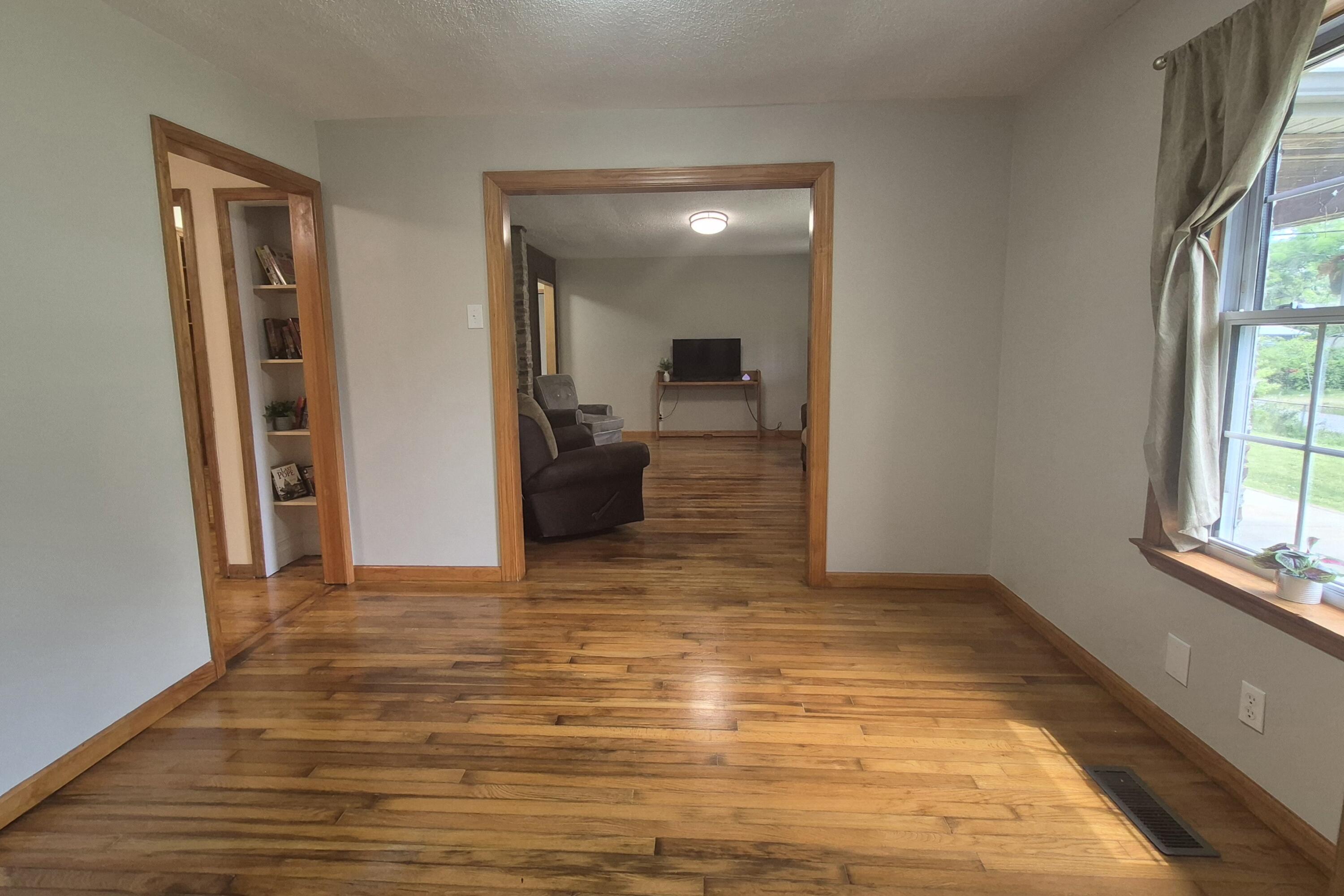 525-527 Shady Grove Road