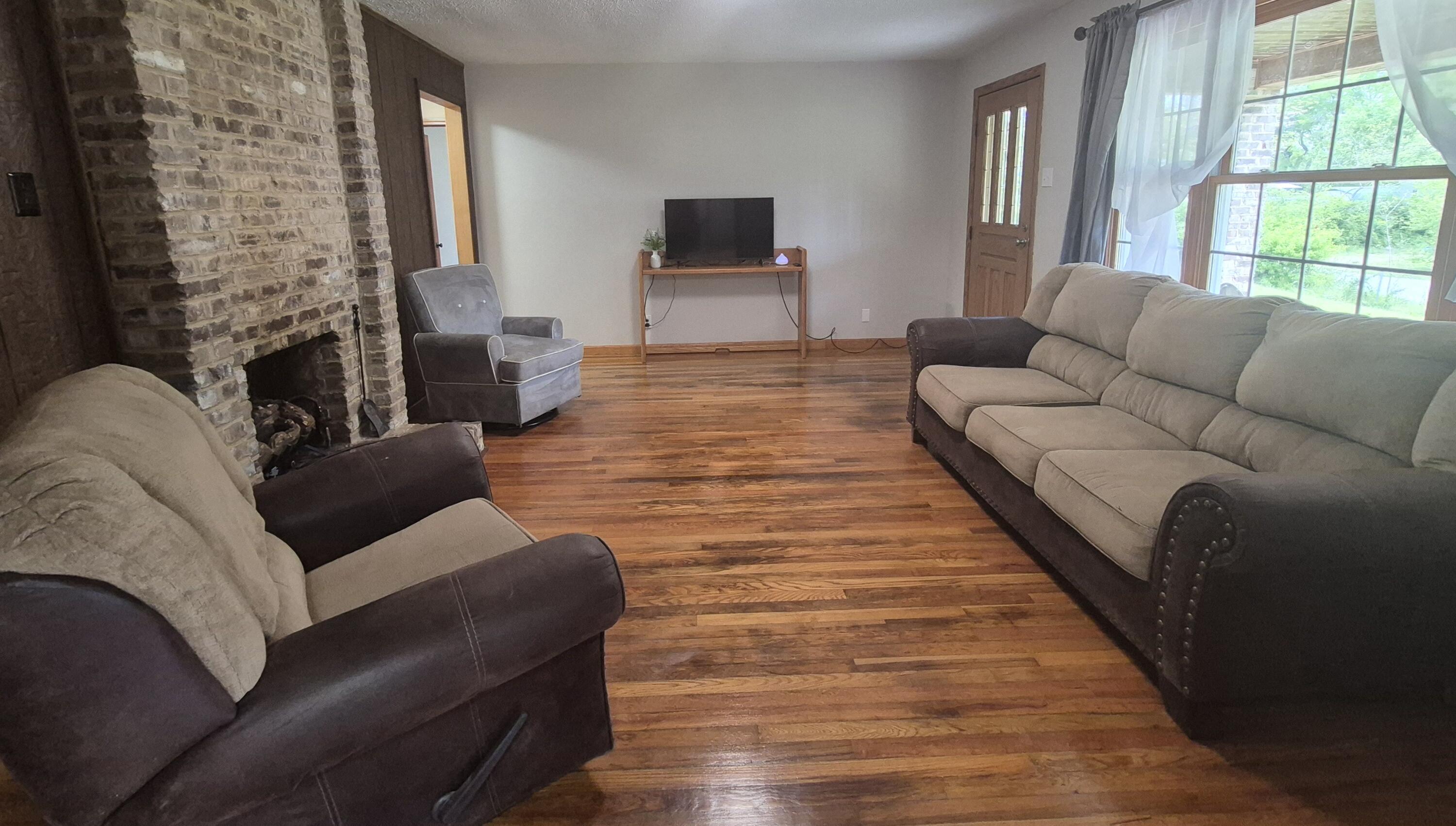 525-527 Shady Grove Road